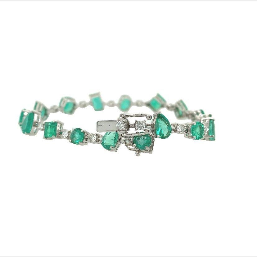 Contemporary RUCHI Mixed-Shape Emerald and Diamond White Gold Bracelet For Sale
