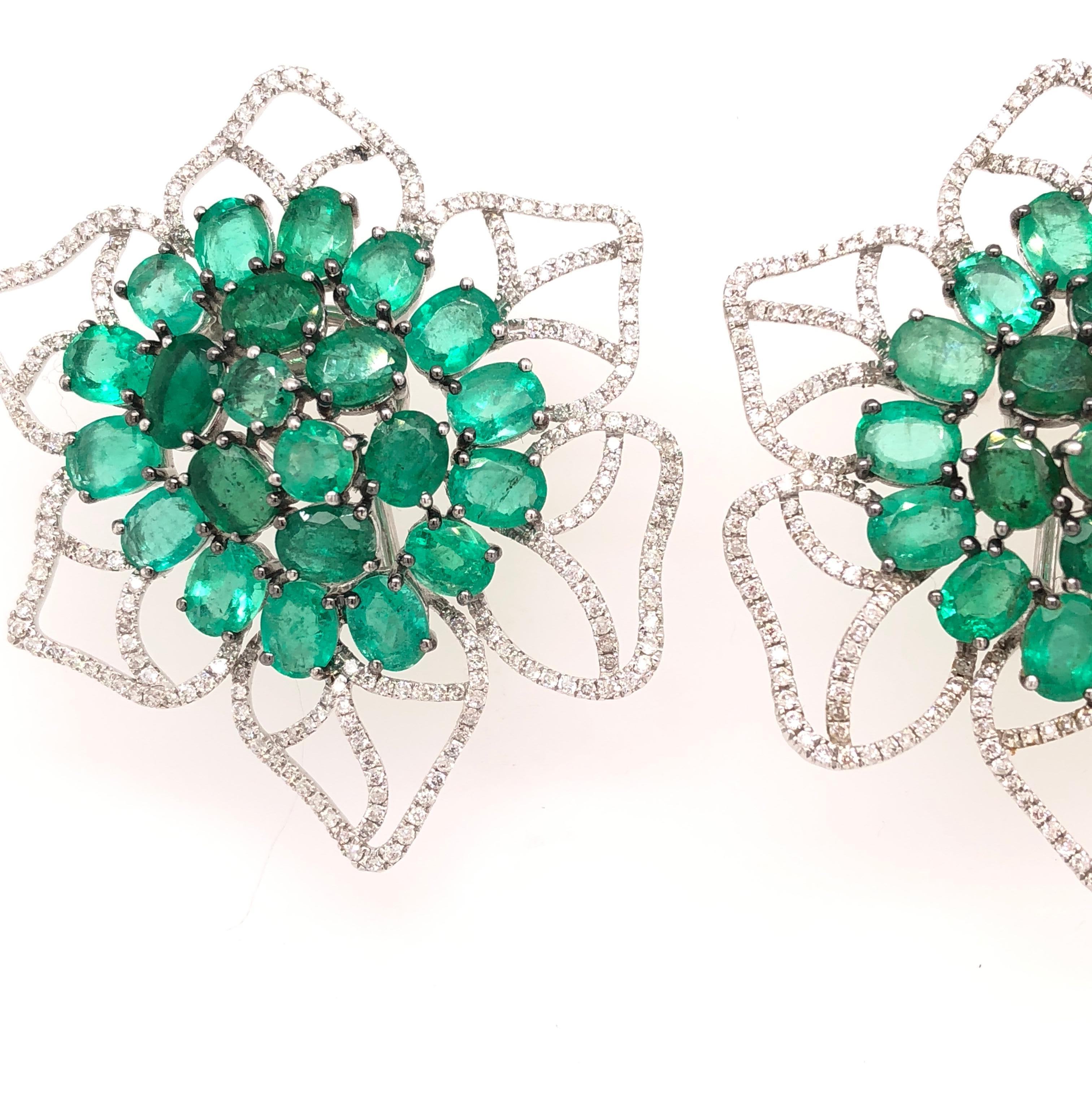 Contemporary RUCHI Emerald and Diamond Two-Tone Gold Flower Stud Earrings For Sale
