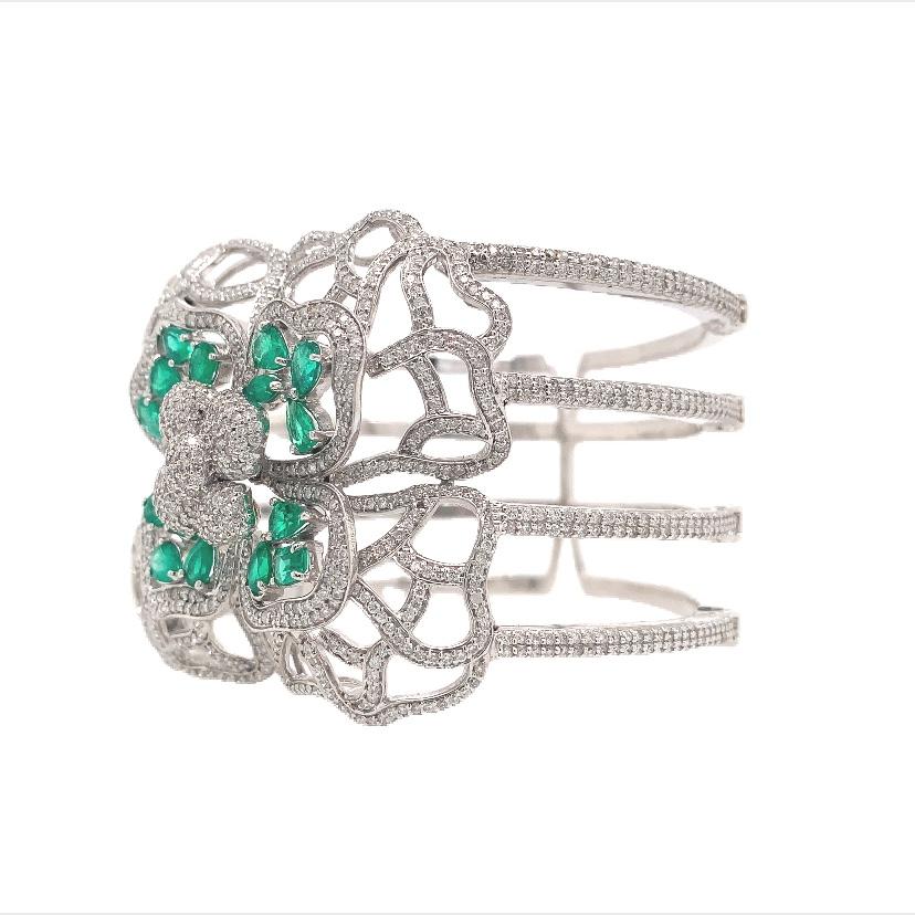 Contemporary RUCHI Emerald and Diamond White Gold Flower-Shape Bangle For Sale