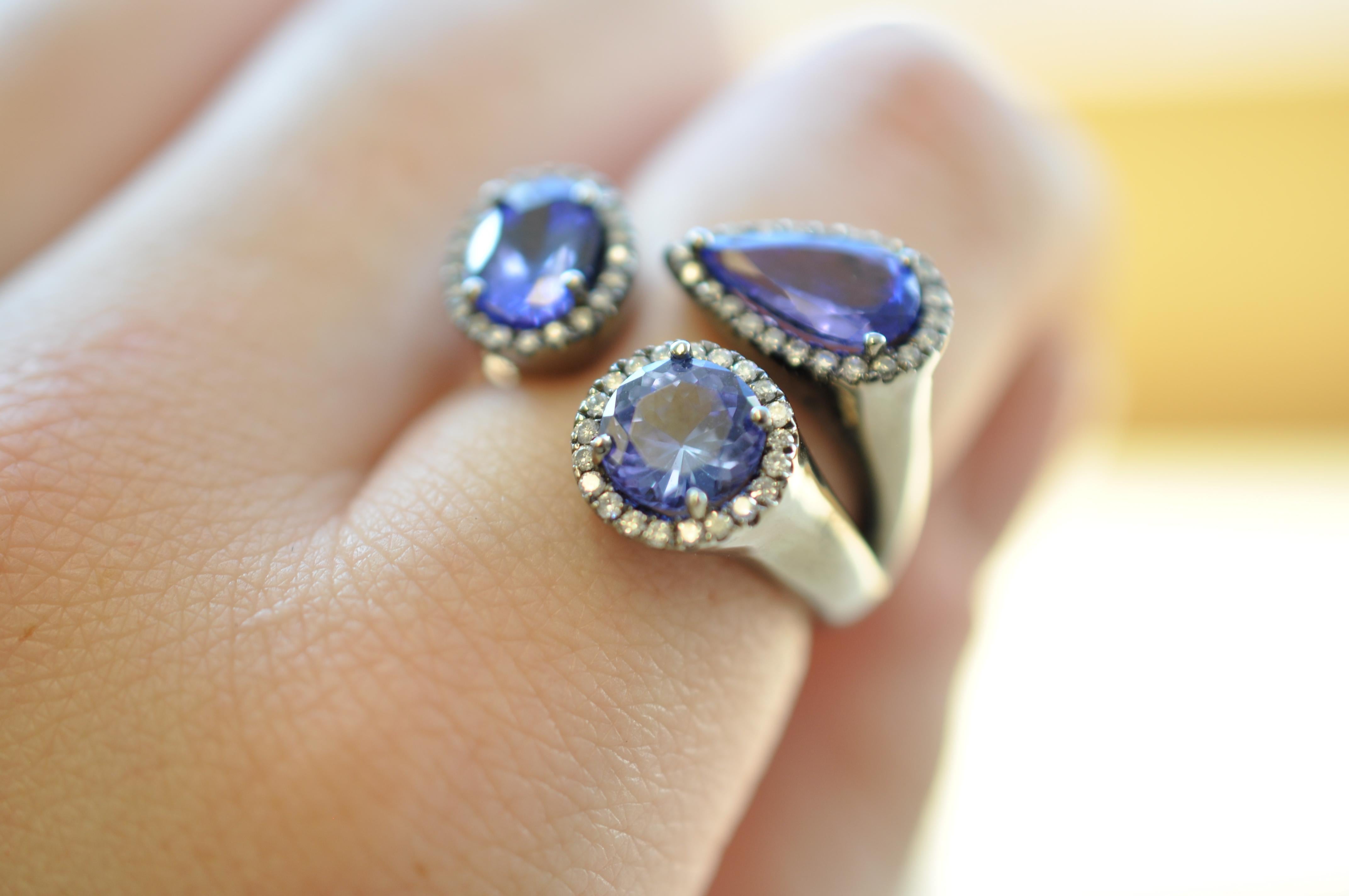 RUCHI Mixed-Shape Tanzanite with Diamond Black Rhodium Open Ring In New Condition For Sale In New York, NY