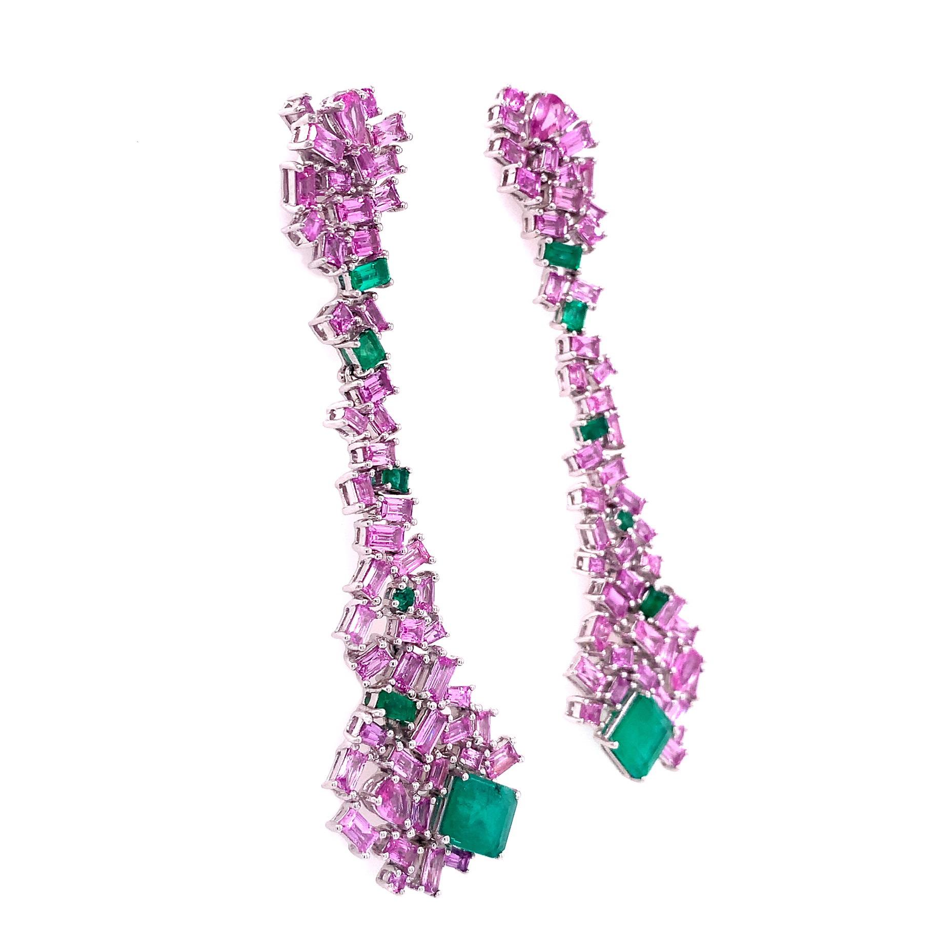 oro bianco 18 carati
Zaffiro rosa: 8.50 carati di peso totale.
Smeraldo: 3.26 ct di peso totale.
