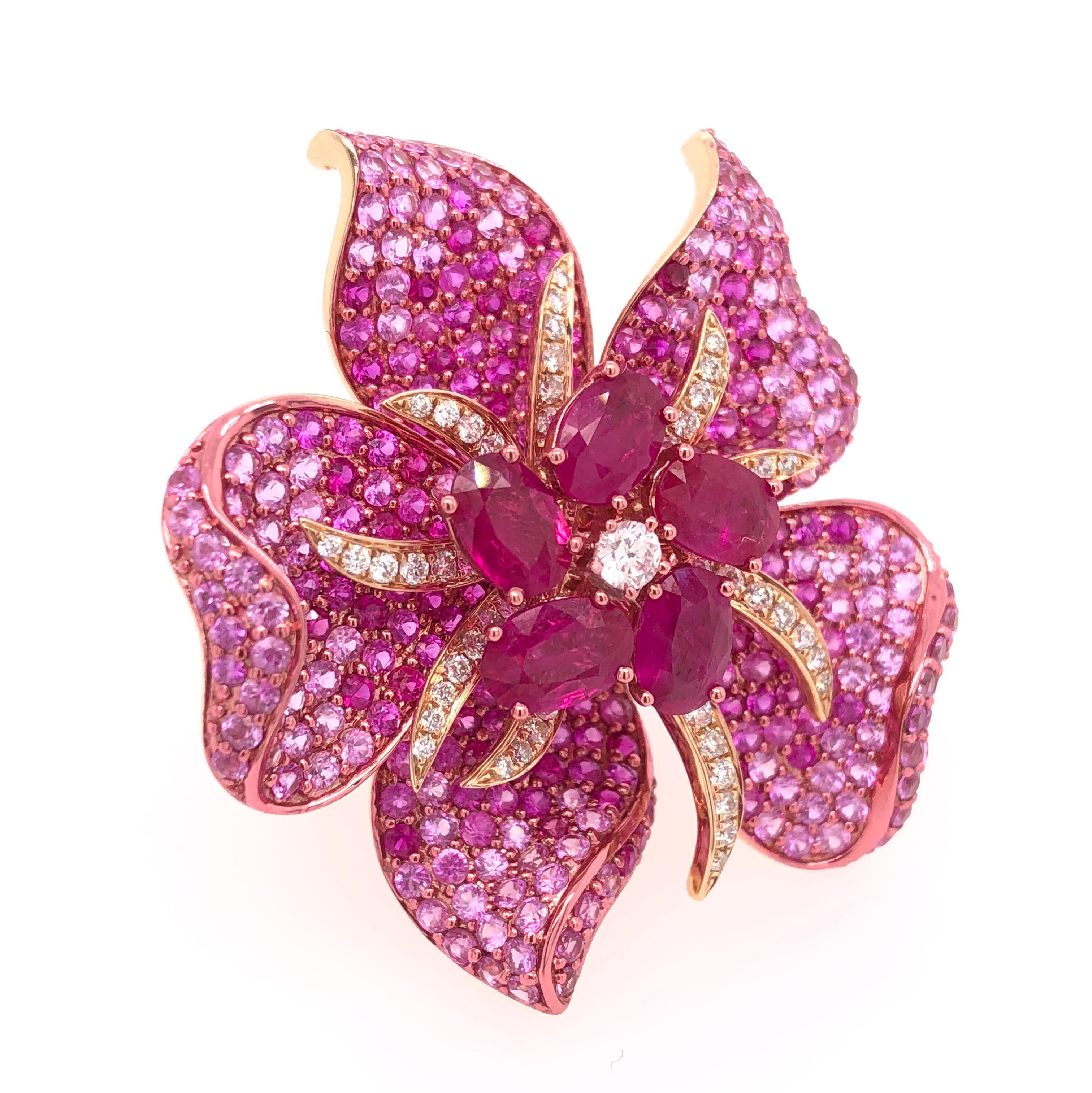 Ruby Collection

Flower cocktail ring with pink Sapphire and Ruby set in a gradient pavé layout set in 18K rose gold. 

Pink Sapphire: 4.36ct total weight.
Ruby: 3.71ct total weight.
Diamonds: 0.44ct total weight.
All diamonds are G-H/SI