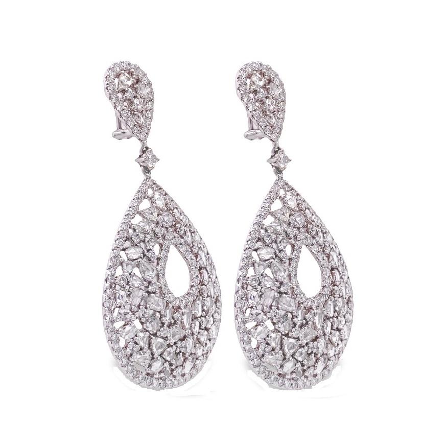RUCHI Mixed-Shape Rose-Cut Diamond White Gold Chandelier Earrings In New Condition For Sale In New York, NY