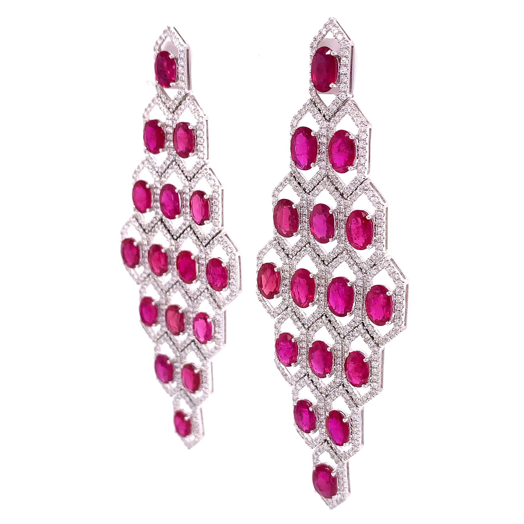 18K White Gold
Ruby: 13.69ct total weight.
Diamond: 2.84ct total weight.
All diamonds are G-H/SI stones.
