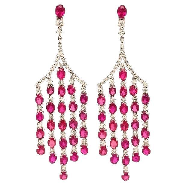 RUCHI Boucles d'oreilles chandelier en or blanc avec rubis et diamants