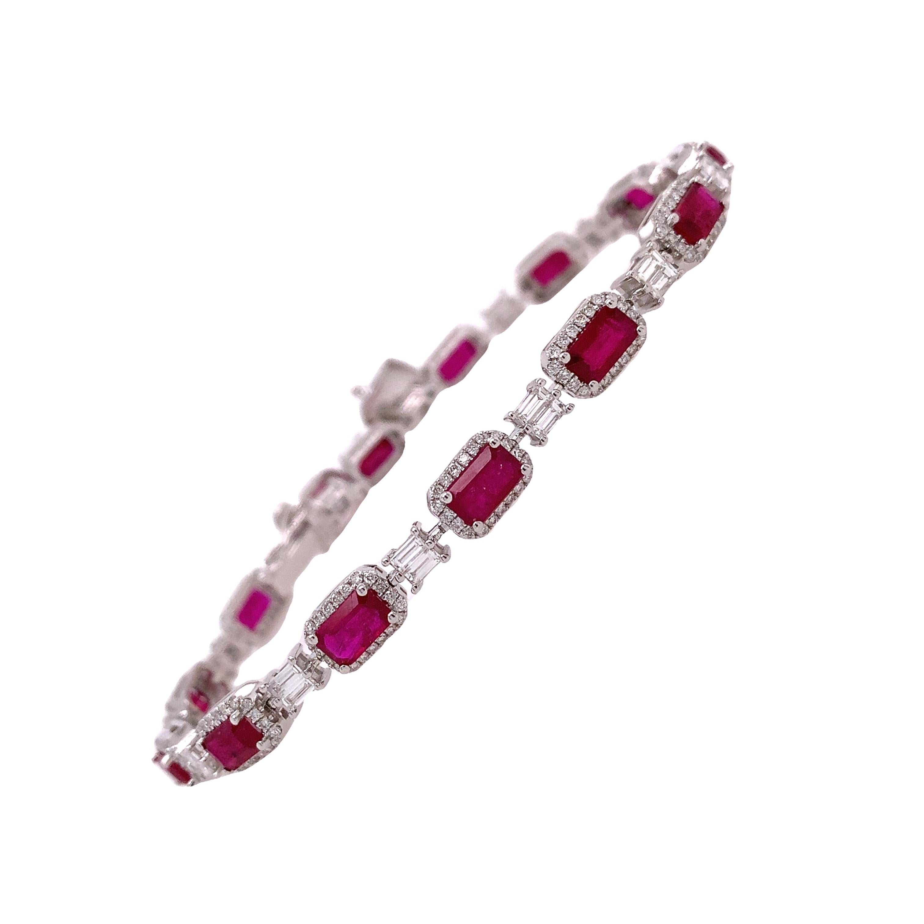 18K White Gold
Ruby: 4.67ct total weight.
Diamond: 1.52ct total weight,
All diamonds are G-H/SI stones.