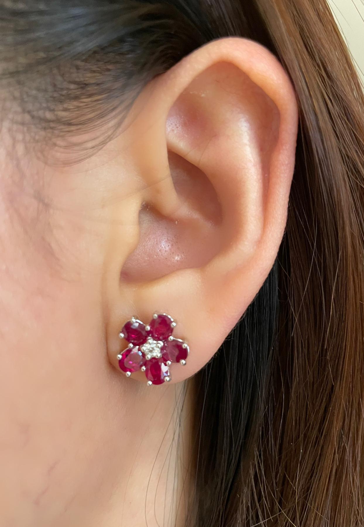RUCHI Ruby and Diamond White Gold Flower Stud Earrings In New Condition In New York, NY