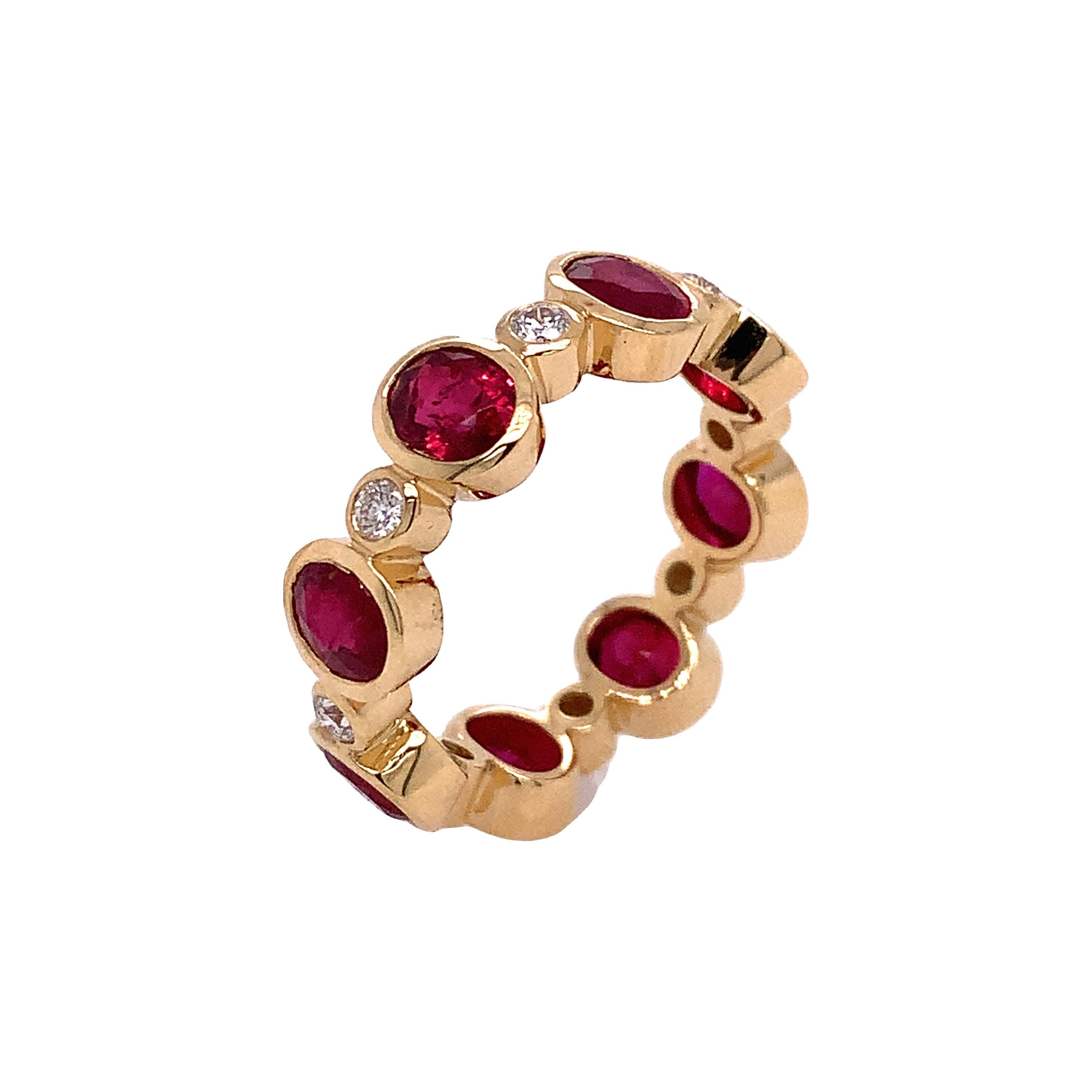 18K Yellow Gold
Ruby: 4.04ct total weight
Diamond: 0.29ct total weight
All diamonds are G-H/ SI stones