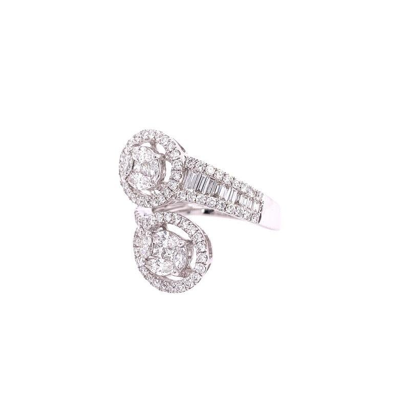 Or blanc 18K
Diamants : Poids total : 1,70 ct.
Tous les diamants sont des pierres G-H/SI.