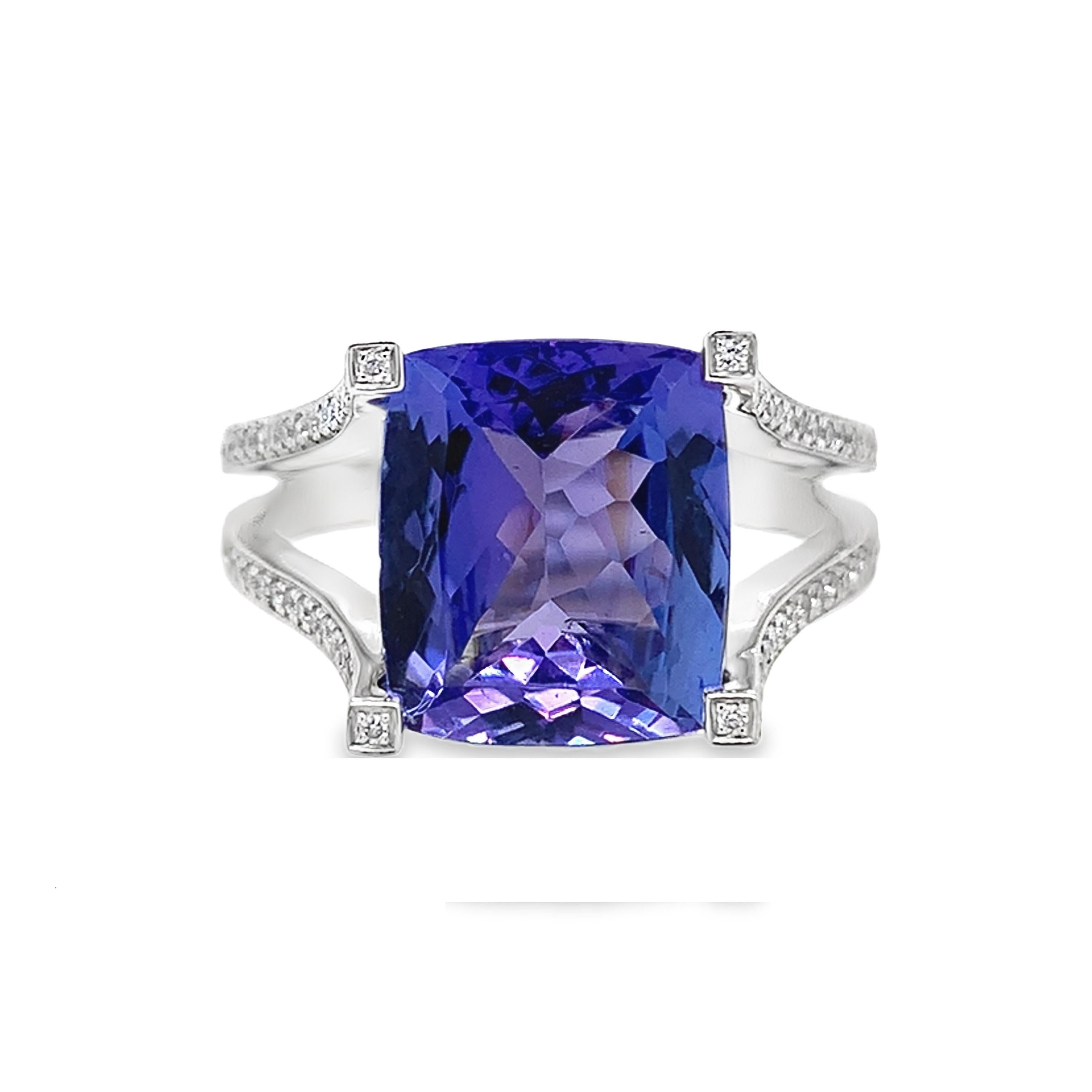 Contemporary Ruchi New York Tanzanite Diamond Ring For Sale