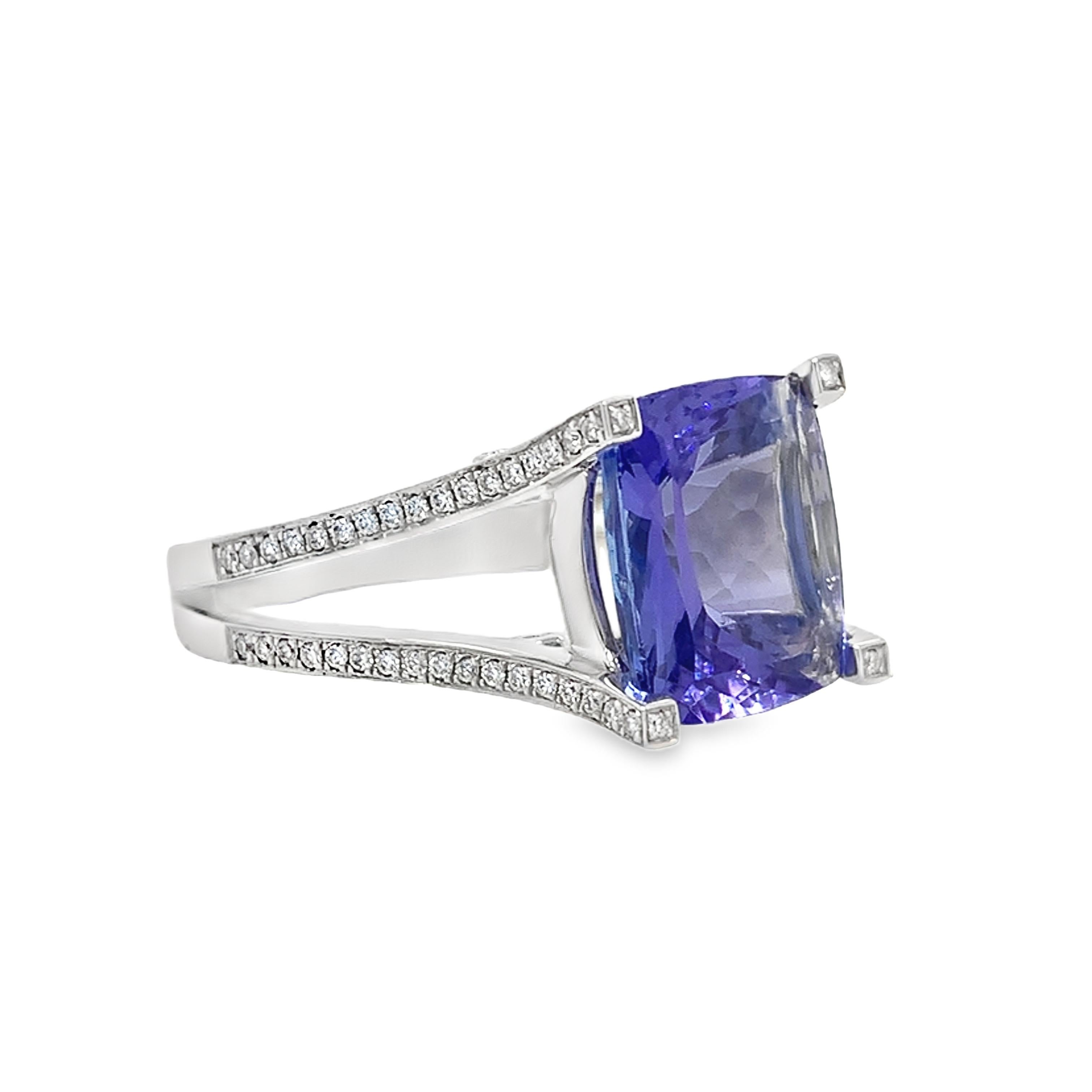 Ruchi New York Tanzanite Diamond Ring For Sale 2