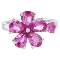 RUCHI Bague à anneau ouvert en or blanc avec fleur de saphir rose