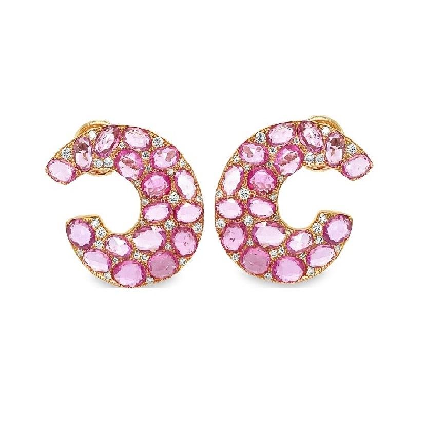 Diese C-förmigen Pushback-Ohrringe aus 18-karätigem Gelbgold mit rosa Saphiren im Rosenschliff und brillanten Diamantakzenten sind die perfekte Ergänzung für Ihren Sommerschmuck.

18K Gelbgold
Rosa Saphire -9,47 Karat
Diamant - 0,51 Karat

Alle