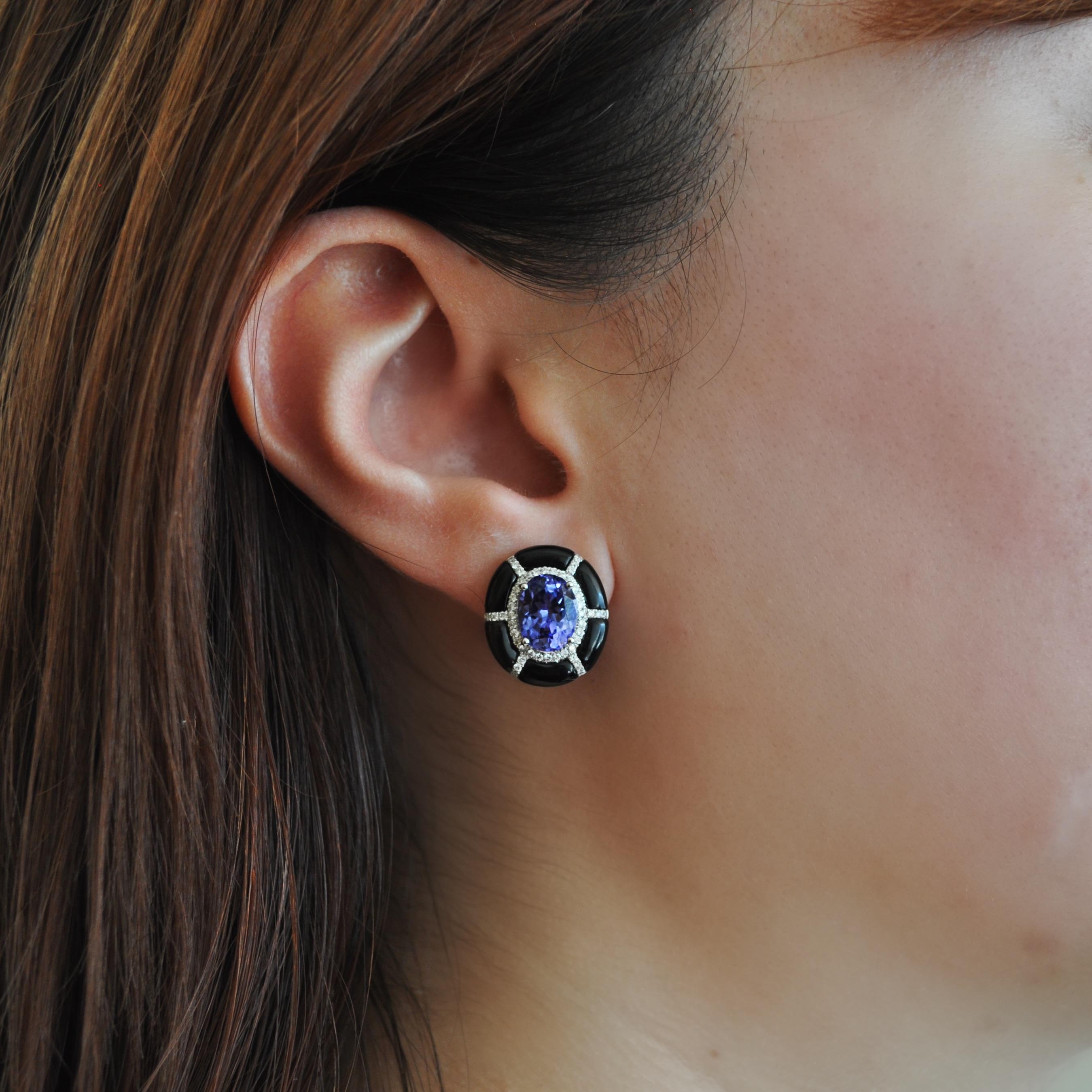 RUCHI Tanzanite, Diamond and Black Agate White Gold Stud Earrings In New Condition For Sale In New York, NY
