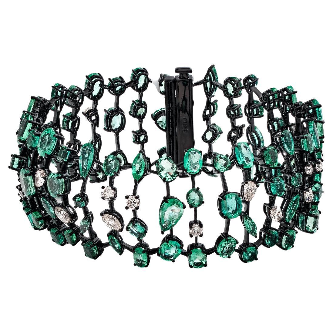 RUCHI Dreireihiges schwarzes Rhodiumarmband in gemischter Form mit kolumbianischem Smaragd und Diamanten