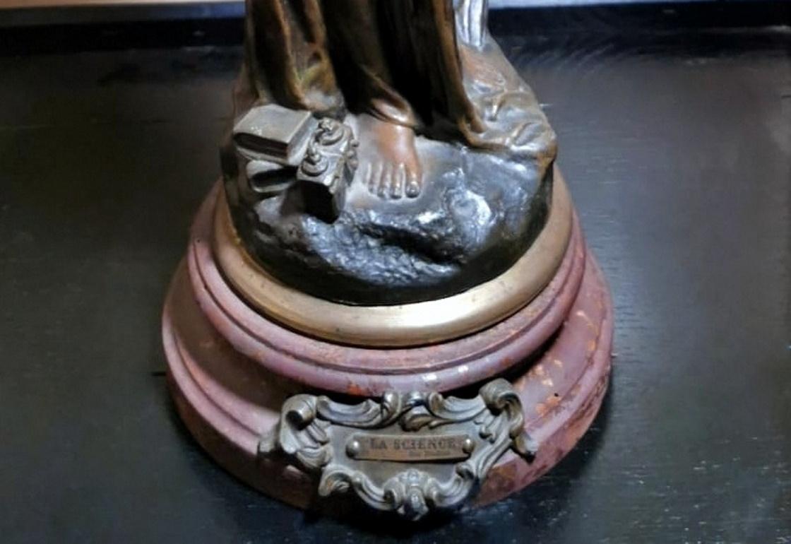 Statue du sculpteur d'art français de Noveau « Science » de Ruchot Jean Charles en étain Bon état - En vente à Prato, Tuscany