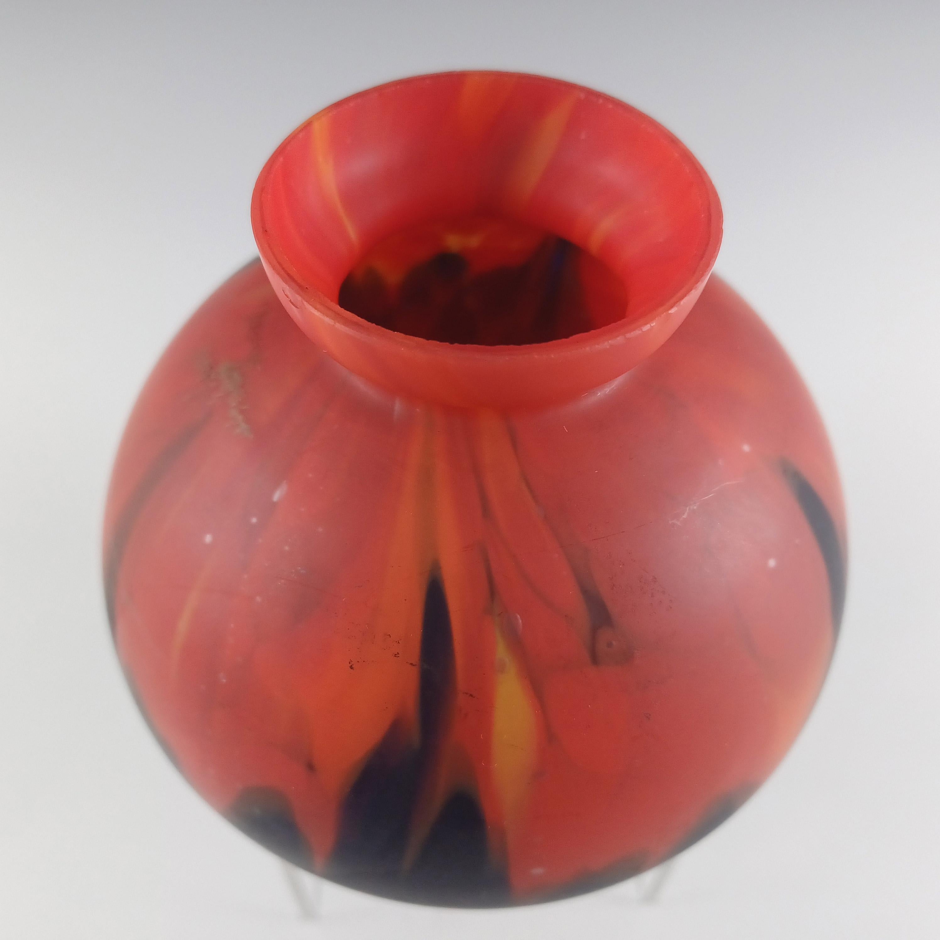 Tchèque Rückl Bohemian / Czech 'Orange Shimmy Pfau' Spatter Glass Flame Vase en vente