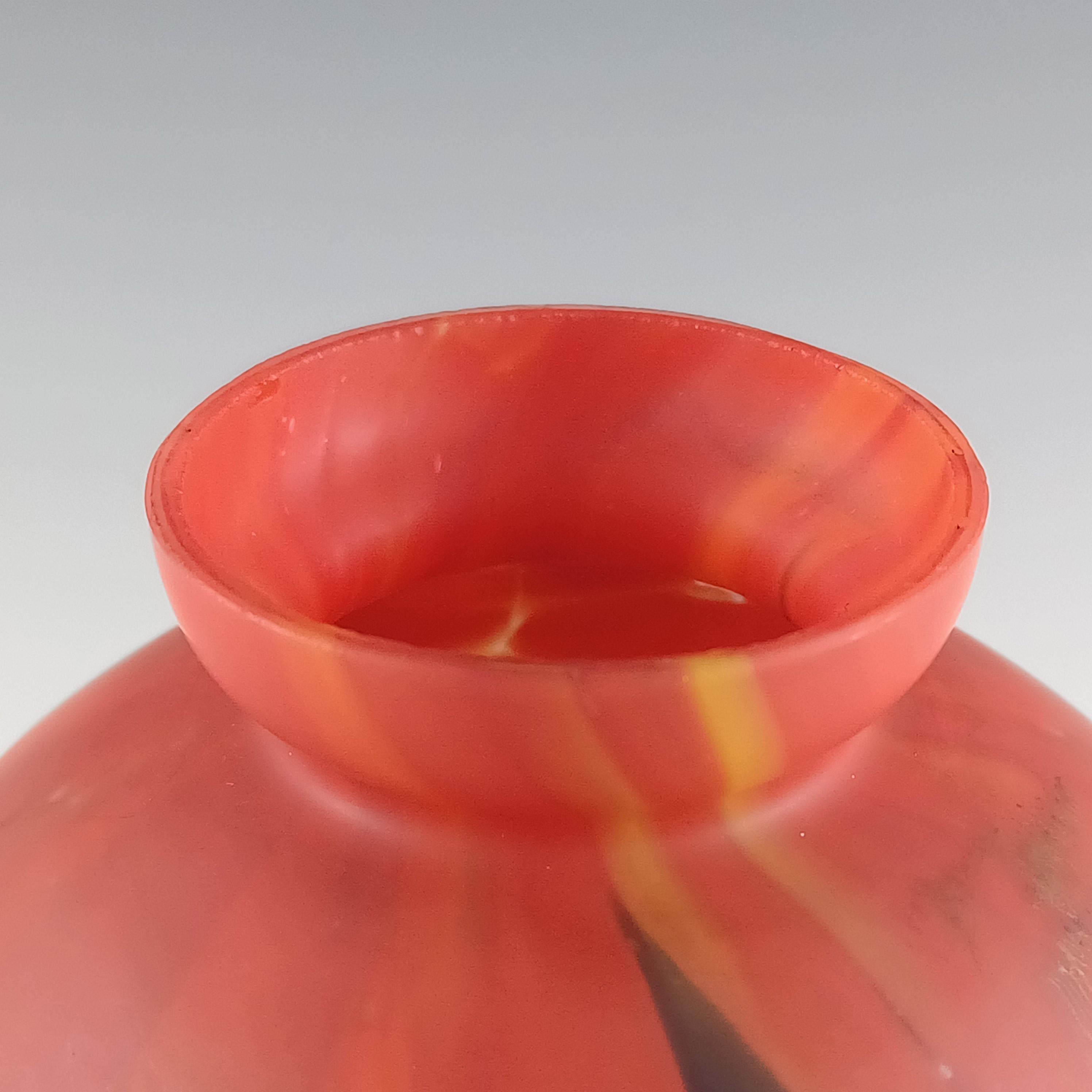 Rückl Bohemian / Czech 'Orange Shimmy Pfau' Spatter Glass Flame Vase Bon état - En vente à Bolton, GB