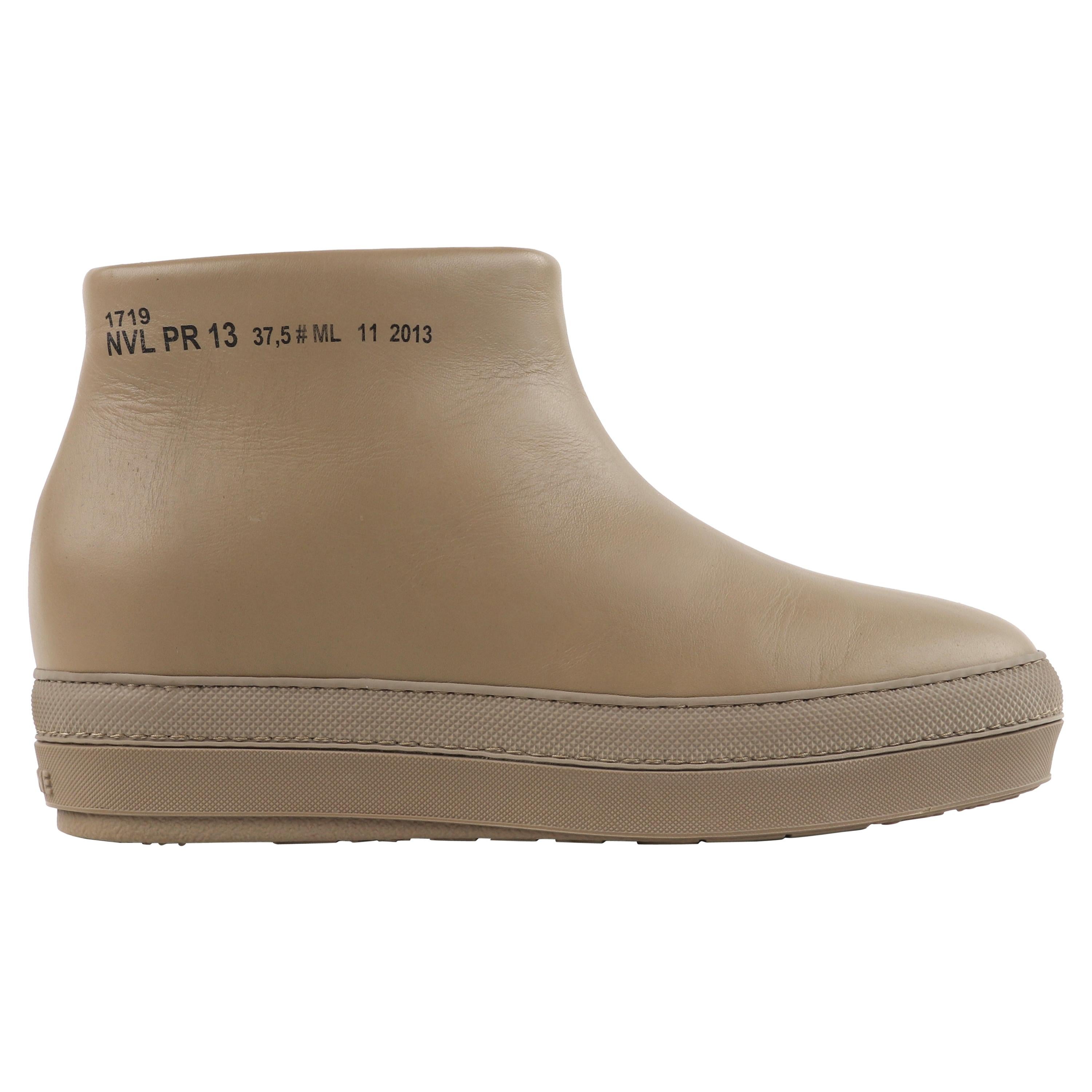 RUCO LINE - Bottines industrielles « Pure » en cuir de Jean Nouvel, neuves  dans leur boîte En vente sur 1stDibs