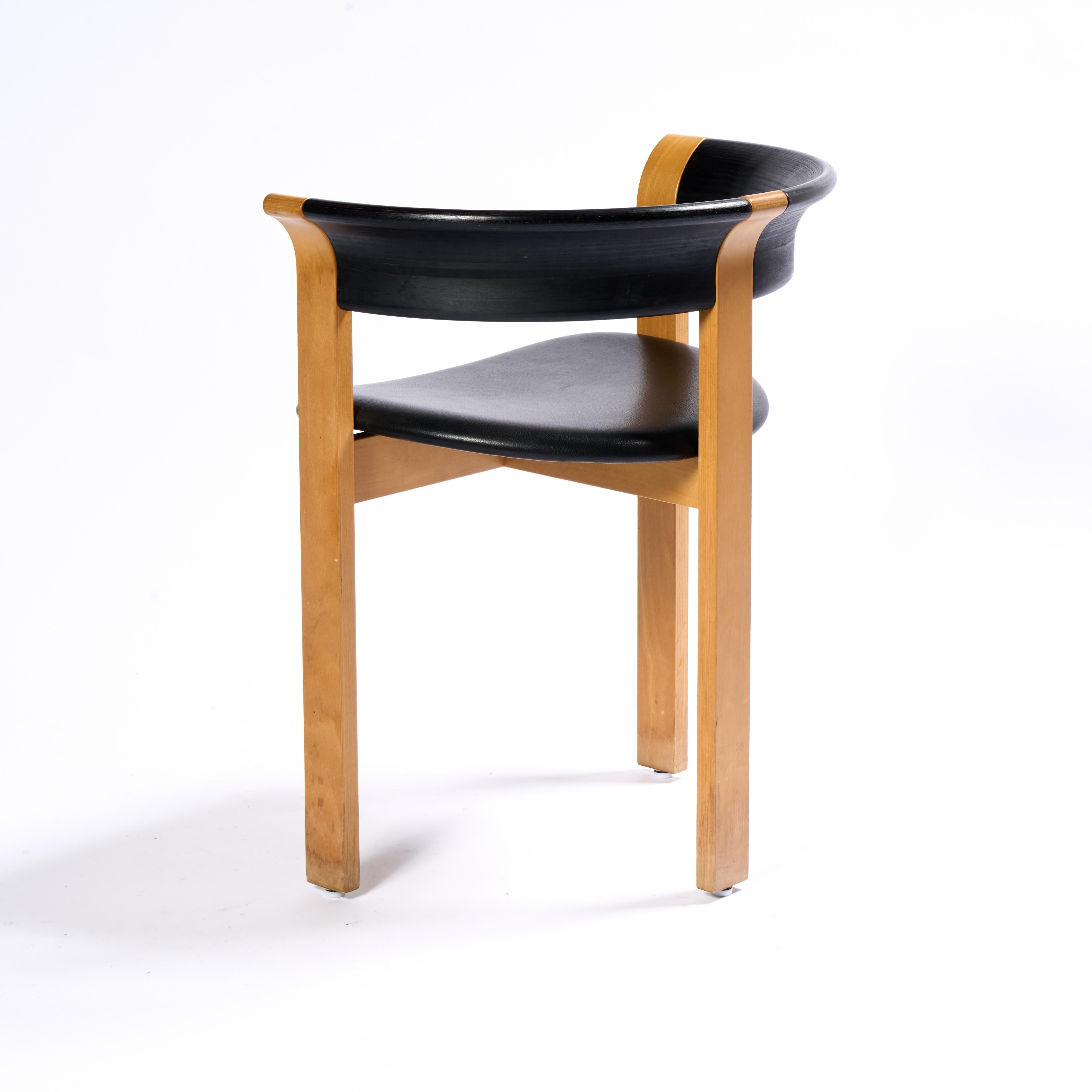 Rud Thygesen and Johnny Sørensen Dining Chairs for Magnus Oleson, set of 6 Bon état - En vente à Greensboro, NC