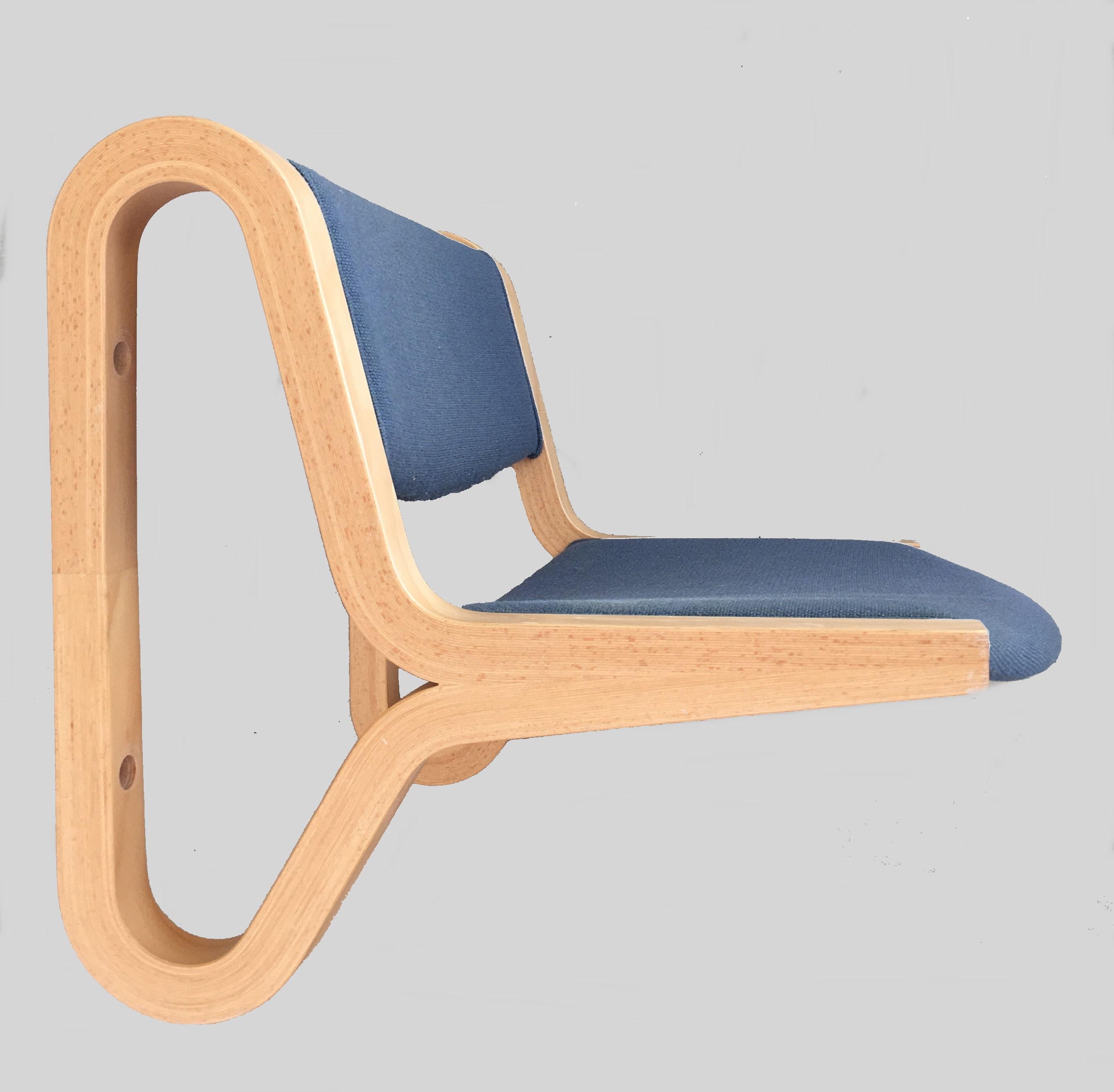Scandinave moderne Rud Thygesen et Johnny Sørensen Banc mural à une place en vente