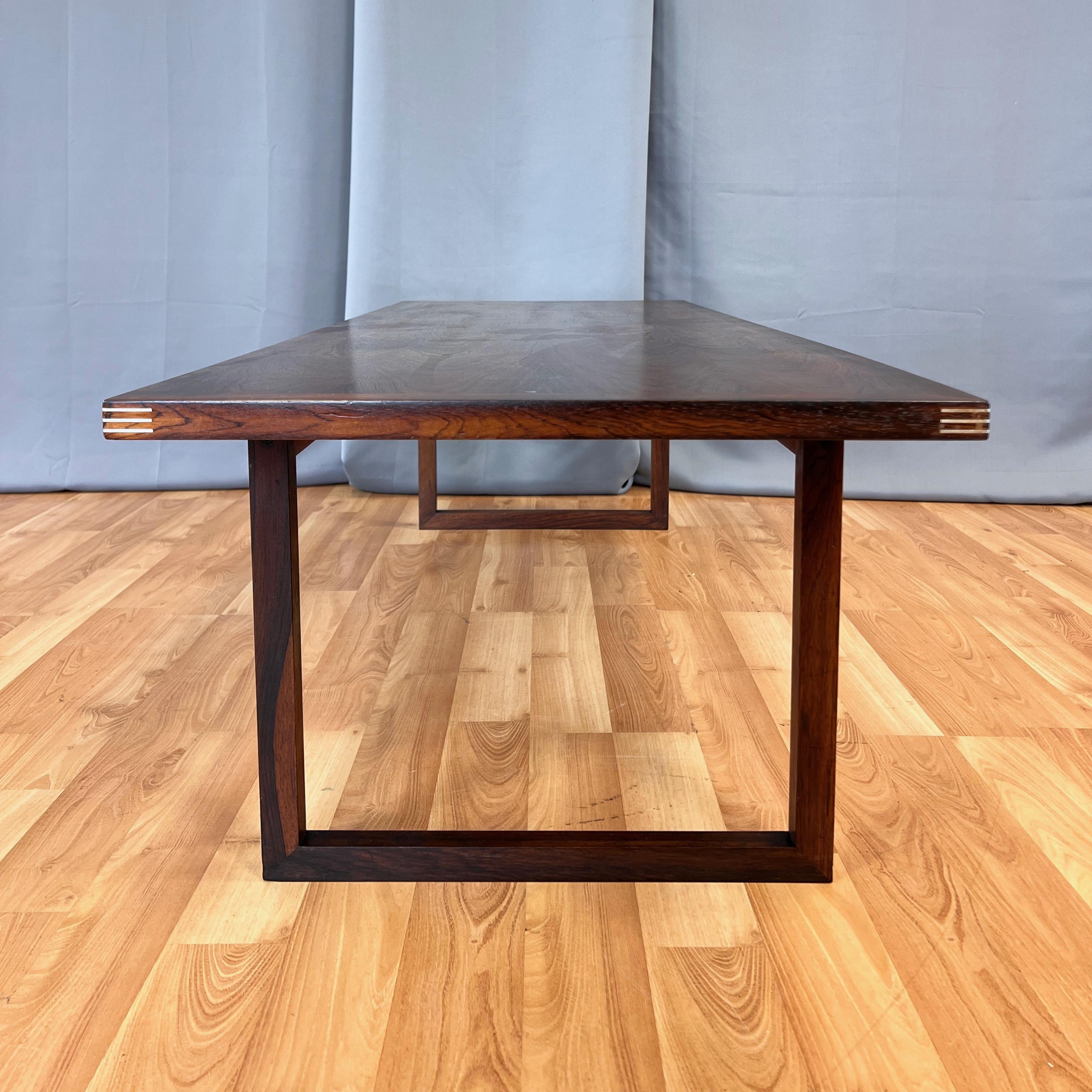 Rud Thygesen para Heltborg Møbler Mesa de centro de palisandro y aluminio, finales de los 60 mediados del siglo XX en venta