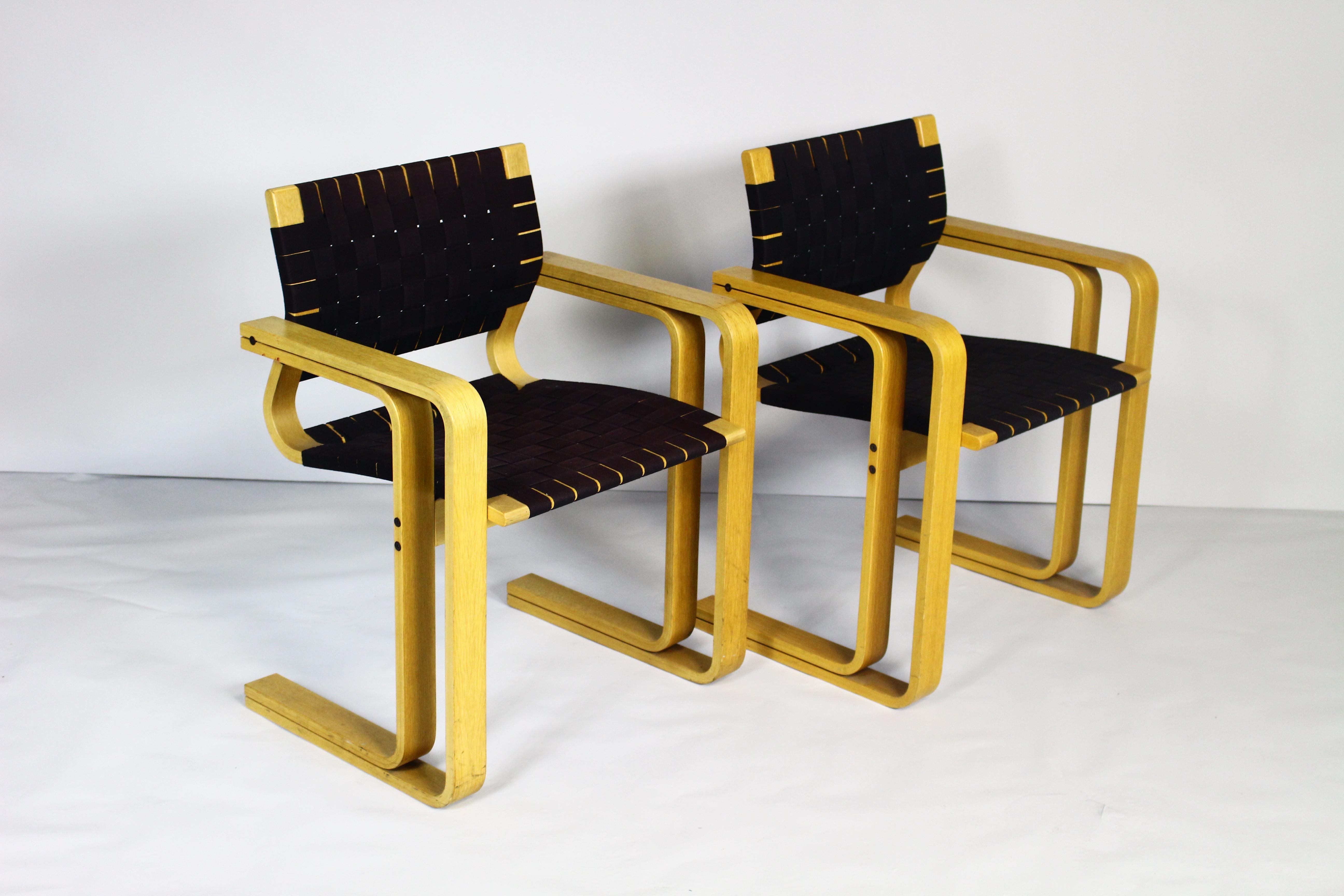 Frêne Rud Thygesen & Johnny Sorensen fauteuil 5331 modèle en frêne par Magnus Olesen, années 1970 en vente