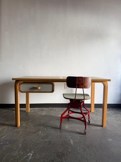 Rud Thygesen, Johnny Sorensen para Magnus Olesen Escritorio ejecutivo circa 1970s