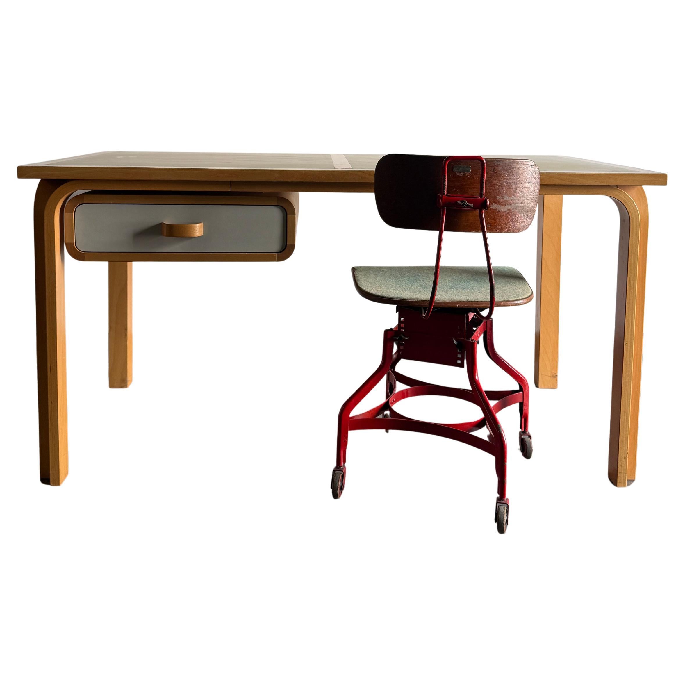 Rud Thygesen, Johnny Sorensen for Magnus Olesen Executive Desk circa 1970s en vente