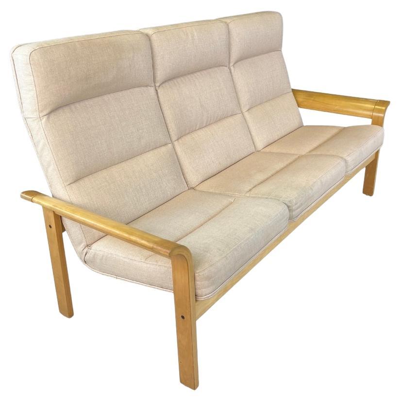 Rud Thygesen Magnus Olesen 3-Sitzer Sofa im Angebot