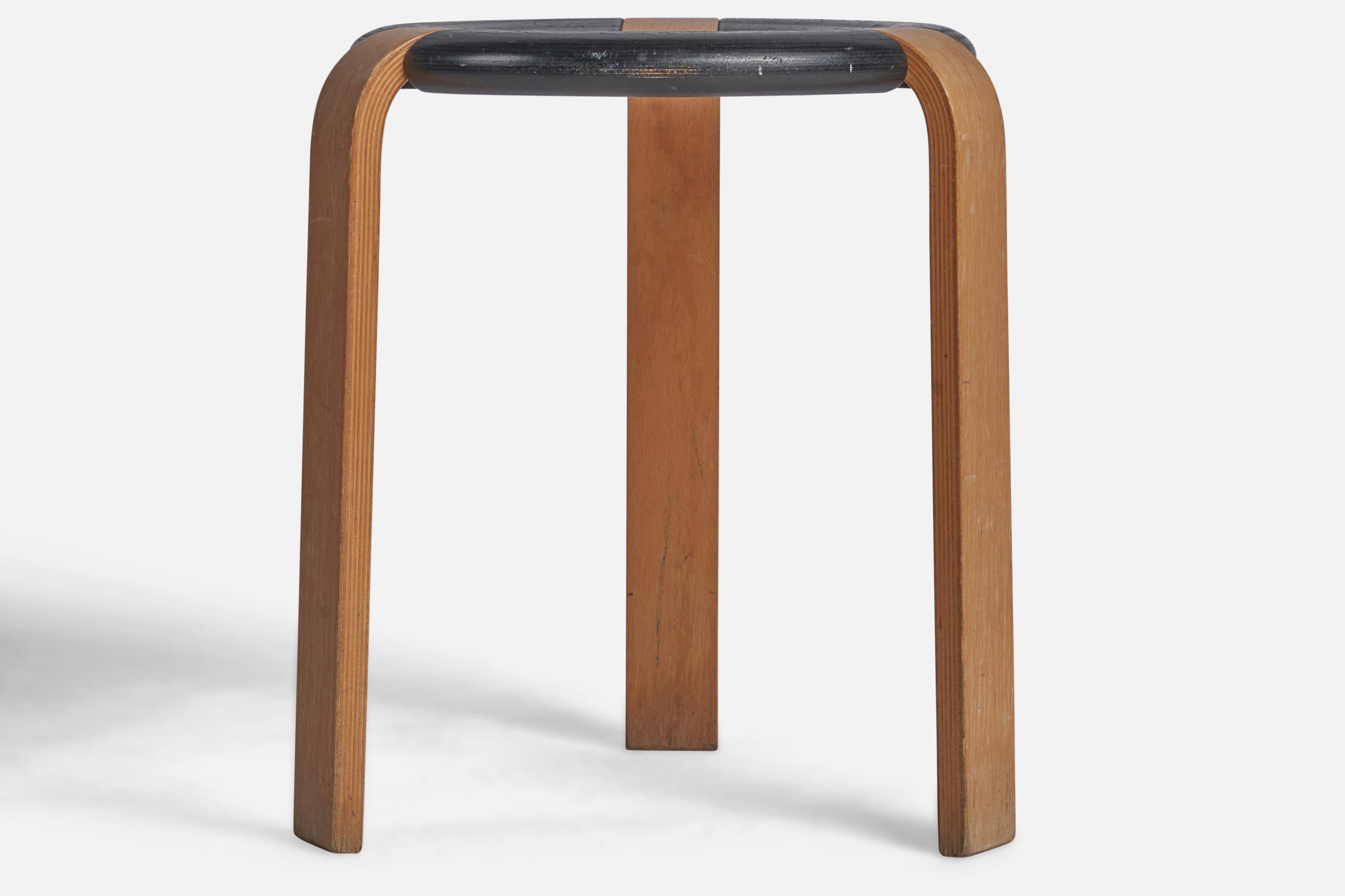 Rud Thygesen, Stool, Oak, Denmark, 1970s In Good Condition For Sale In High Point, NC