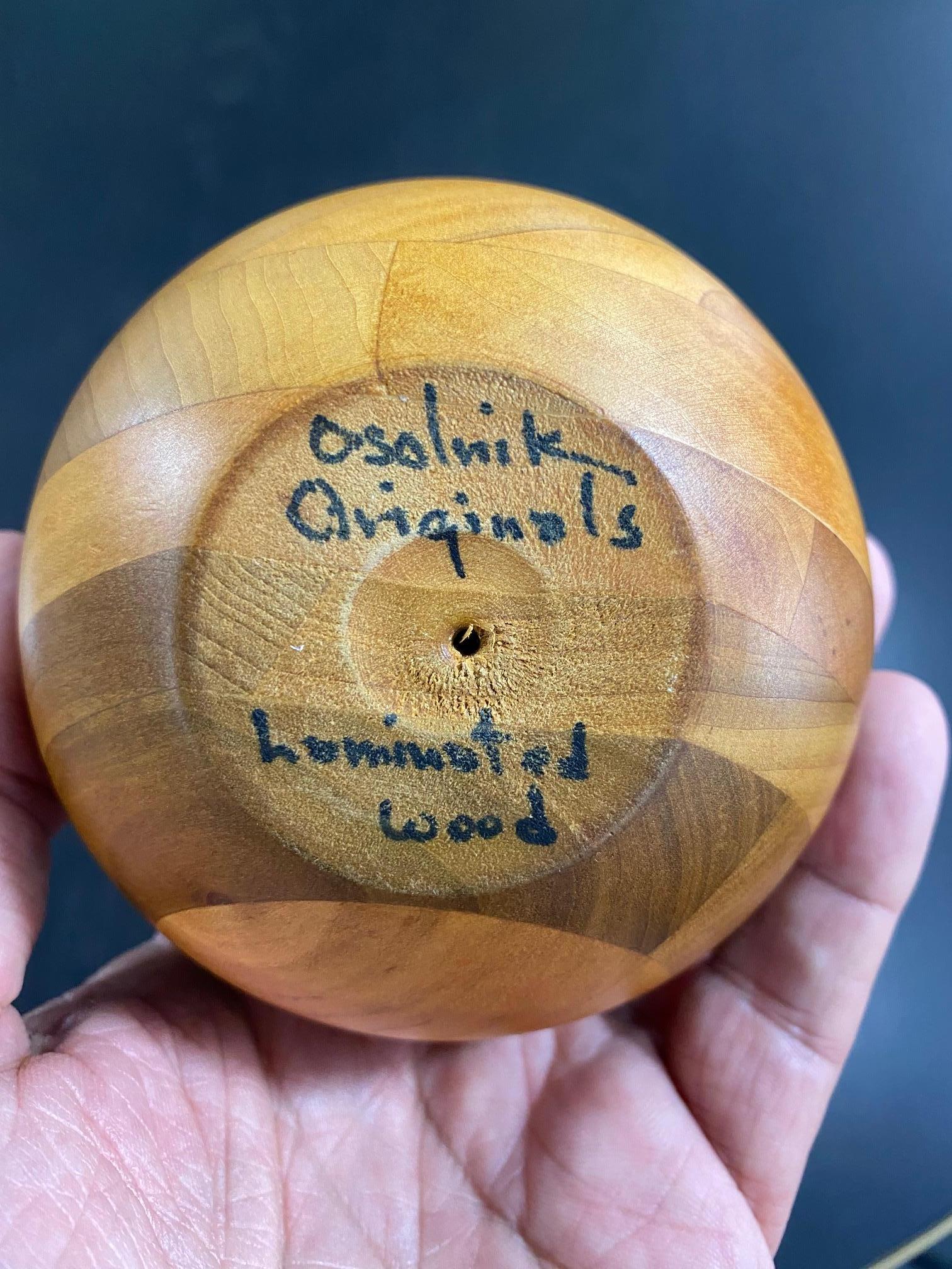 Rude Osolnik Signed Midcentury Modern Laminated Wood Turned Vessel Bud Weed Vase In Good Condition In Studio City, CA