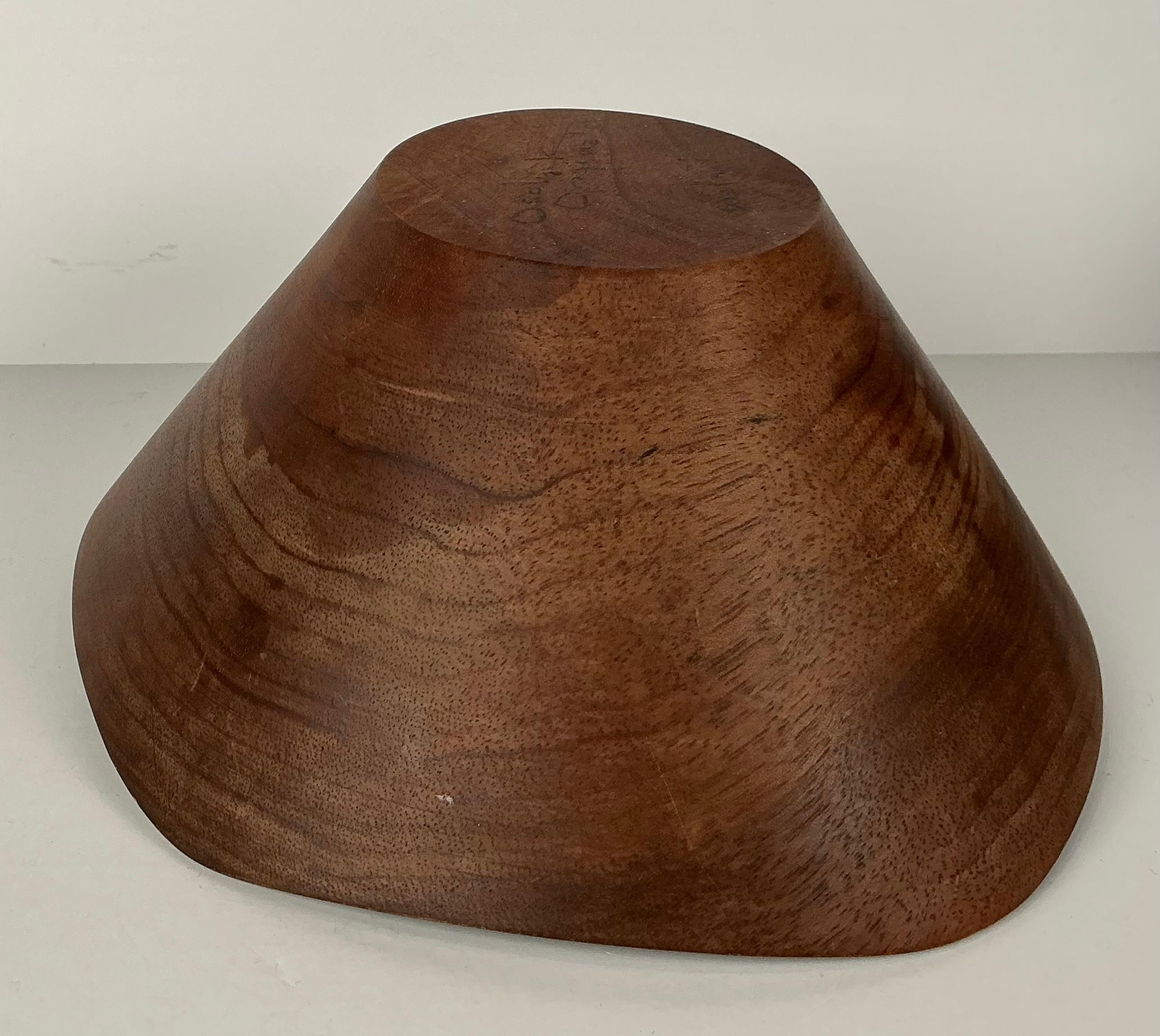 Rude Osolnik Turned Walnut Abstract Asymmetrical Vide-Poche Bowl Signed For Sale 3