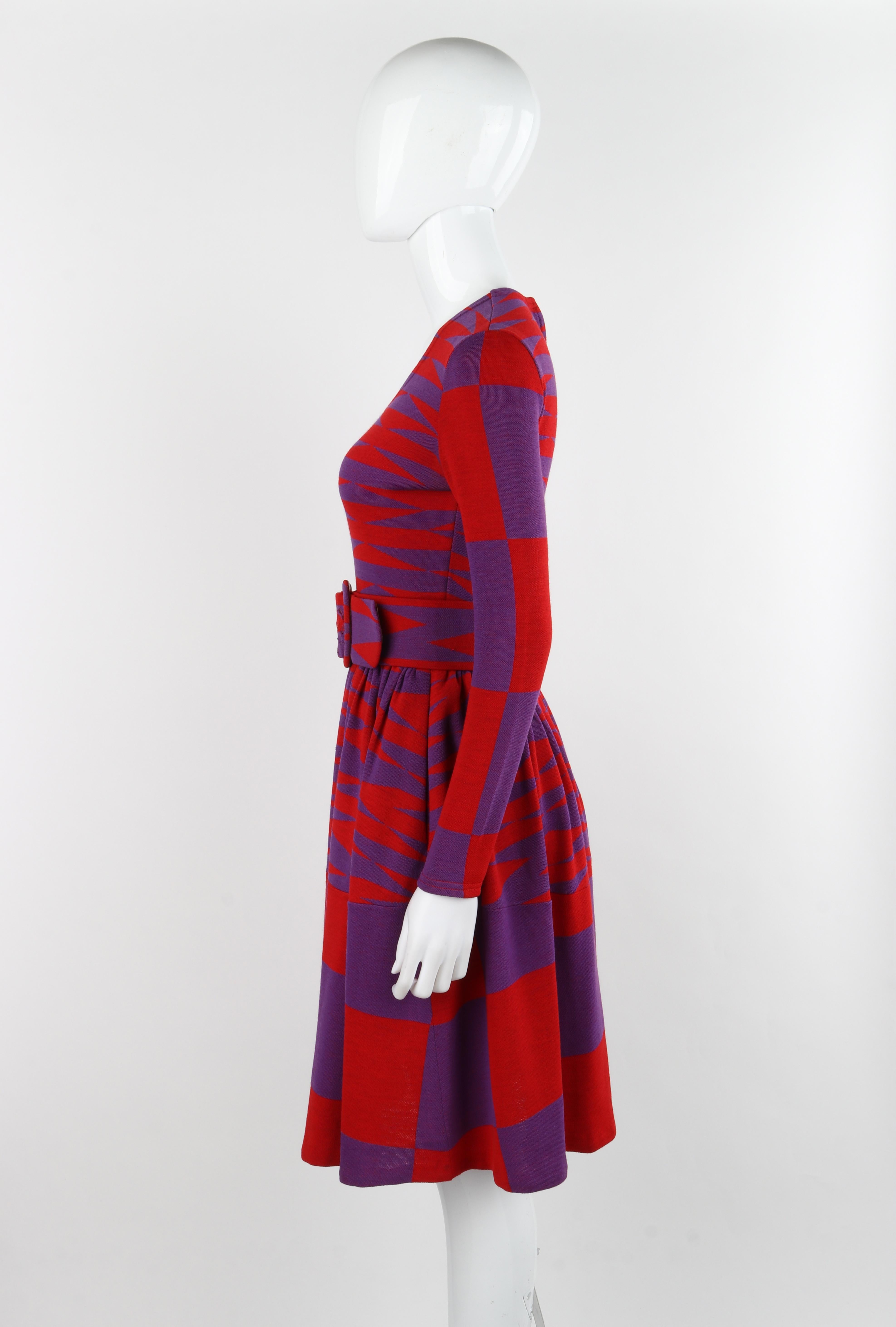 RUDI GERNREICH Harmon Knitwear c.1971 Purple Red Mod Op Art Wool Knit Day Dress For Sale 2