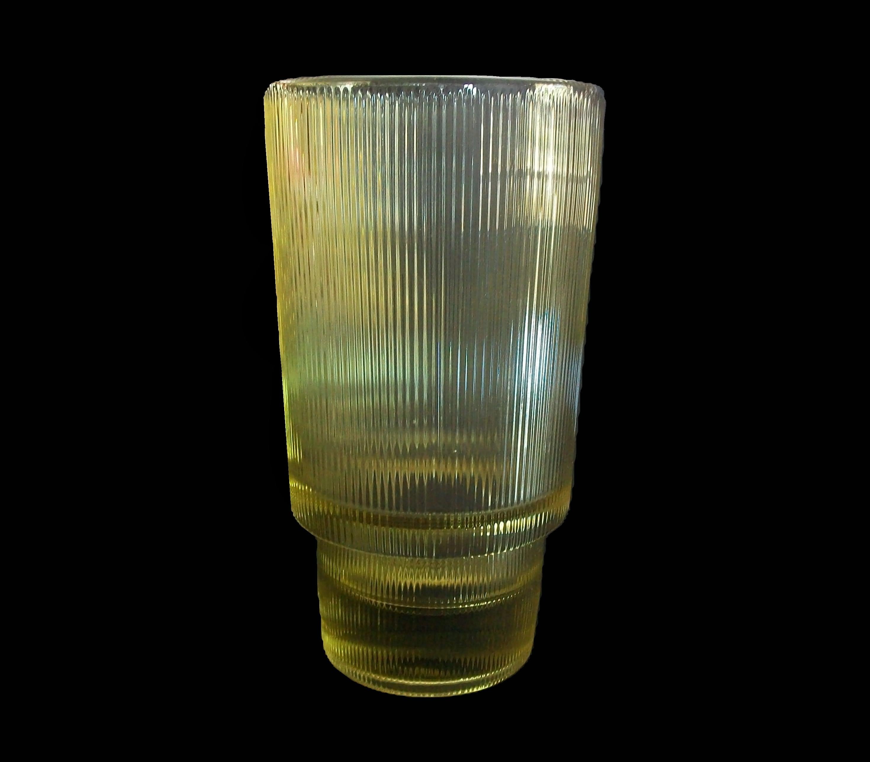 RUDOLF JURNIKL - Sklo Union Rosice #692 - Vaso in vetro pressato - Cechia - 1963 in vendita 4