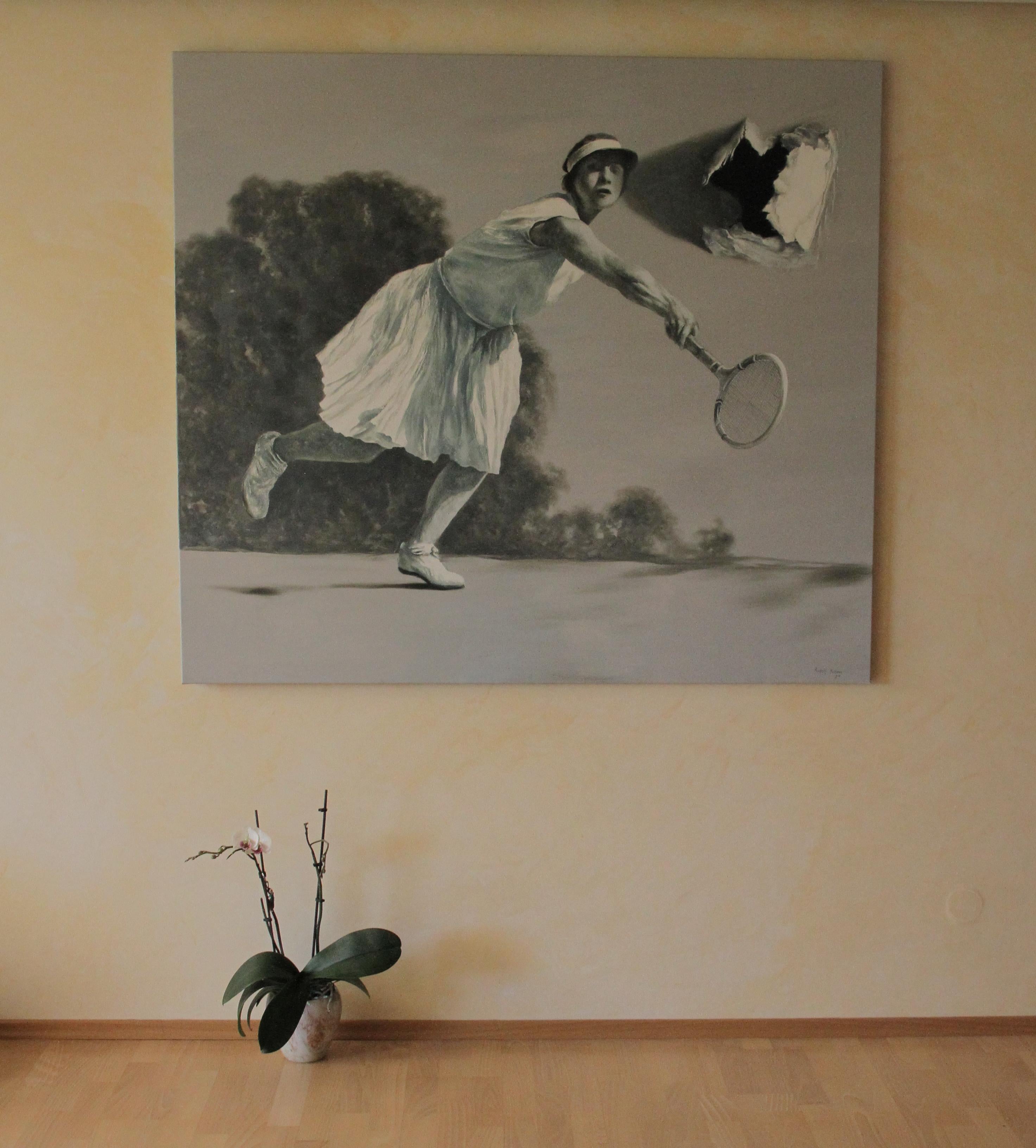 Instantanément ( Femme tenniseuse - Peinture à l'huile surréaliste vintage gris monochrome) - Painting de Rudolf Kosow