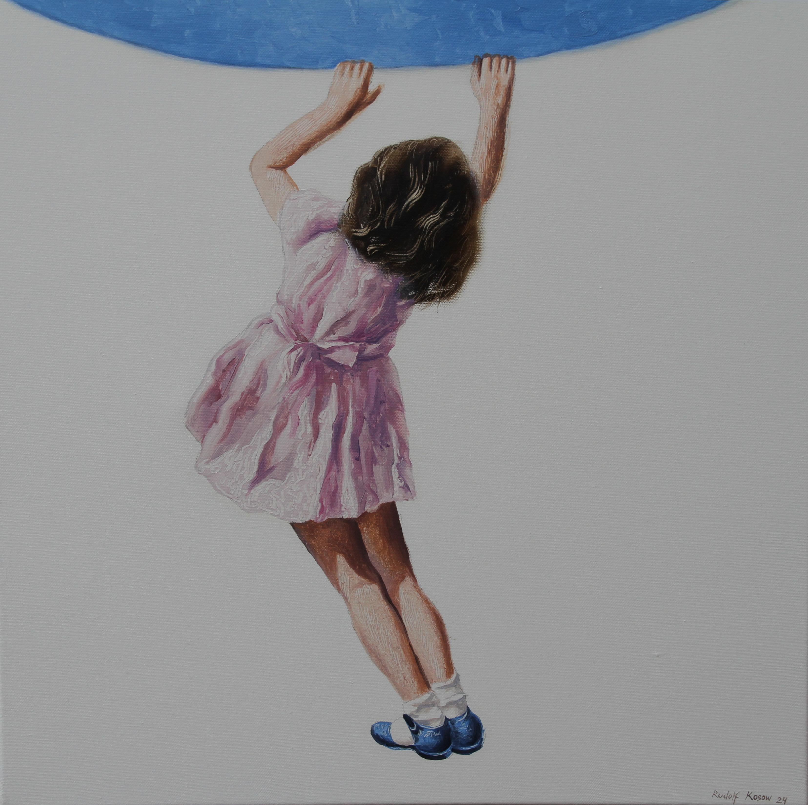 Figurative Painting de Rudolf Kosow - Buscando azul (Chica joven vestido rosa alcanzando el cielo pintura al óleo figurativa