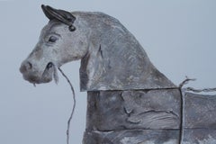 Mentore (pittura a olio surrealista in legno cavallo equino reliquia monocromatica grigio )