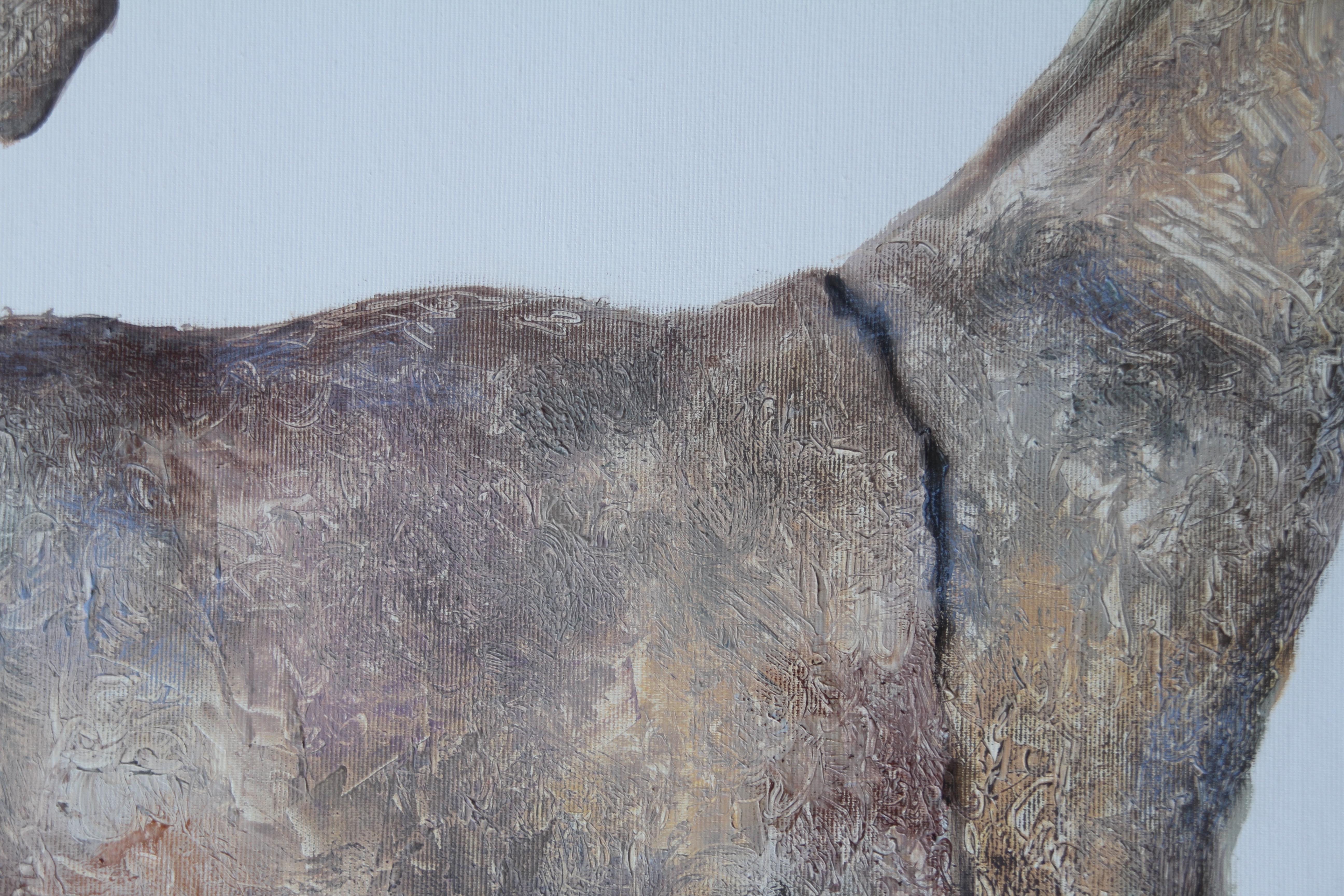 In Runner verwandelt Rudolf Kosow ein altes hölzernes Schaukelpferd in ein eindrucksvolles Beispiel für zeitgenössische Objektporträts, in denen Relikte aus der Kindheit die stille Schwere archäologischer Entdeckungen annehmen. Vor einem weißen,