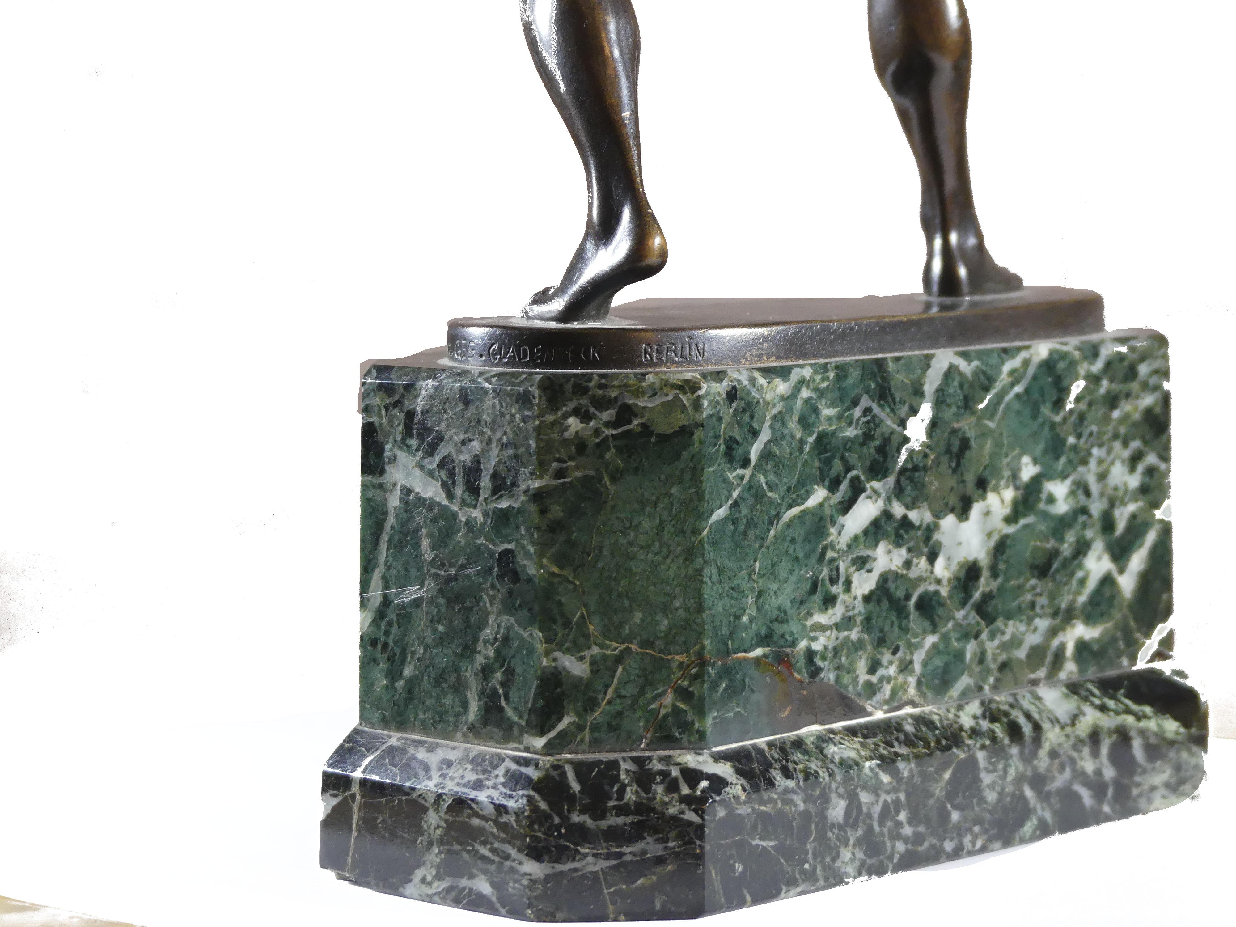 Antique bronze nude gladiator/ swordsman - Signed 