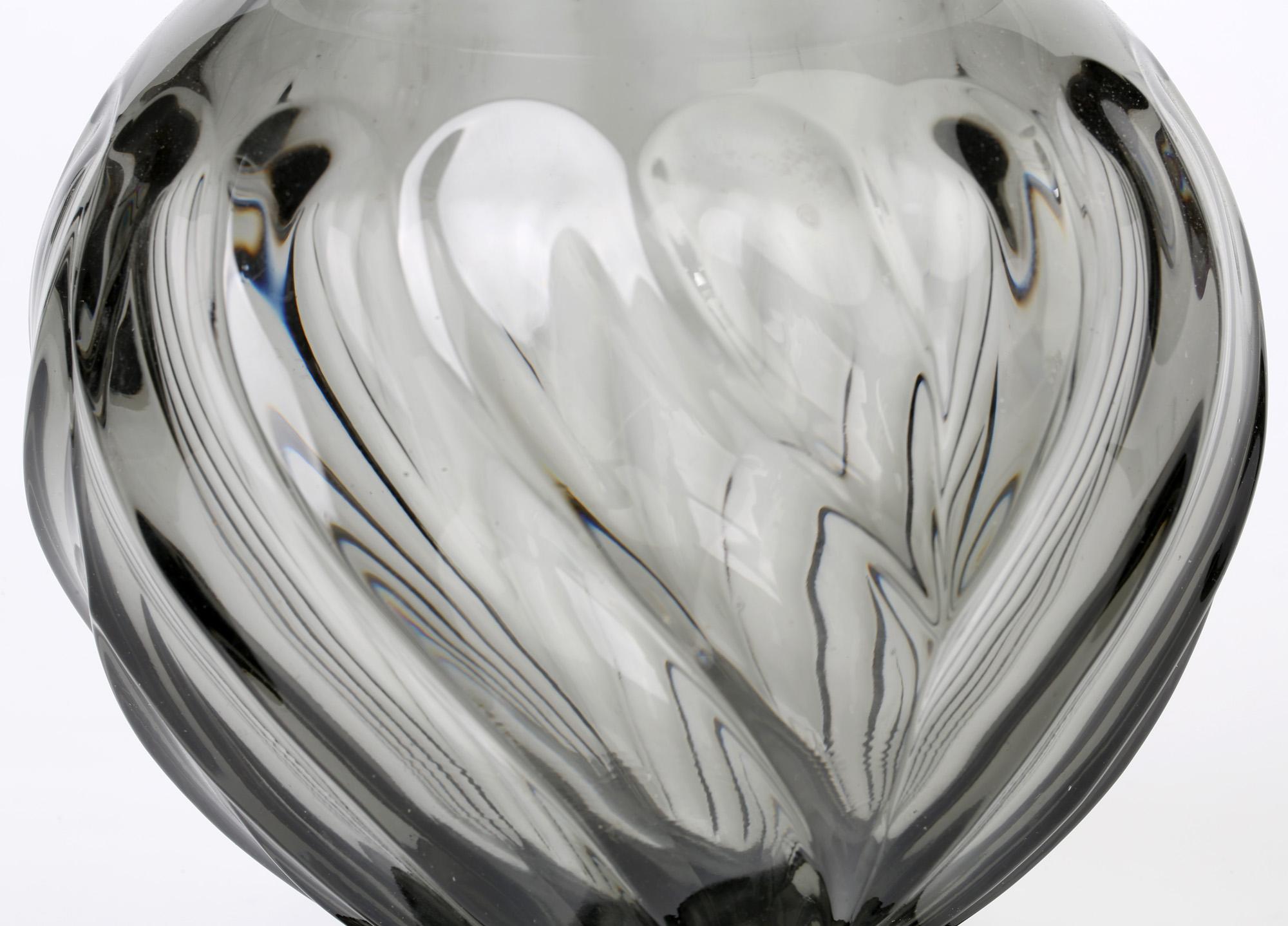Rudolf Schrötter for Inwald Art Deco Grey Green Moulure Moderne Art Glass Vase For Sale 4