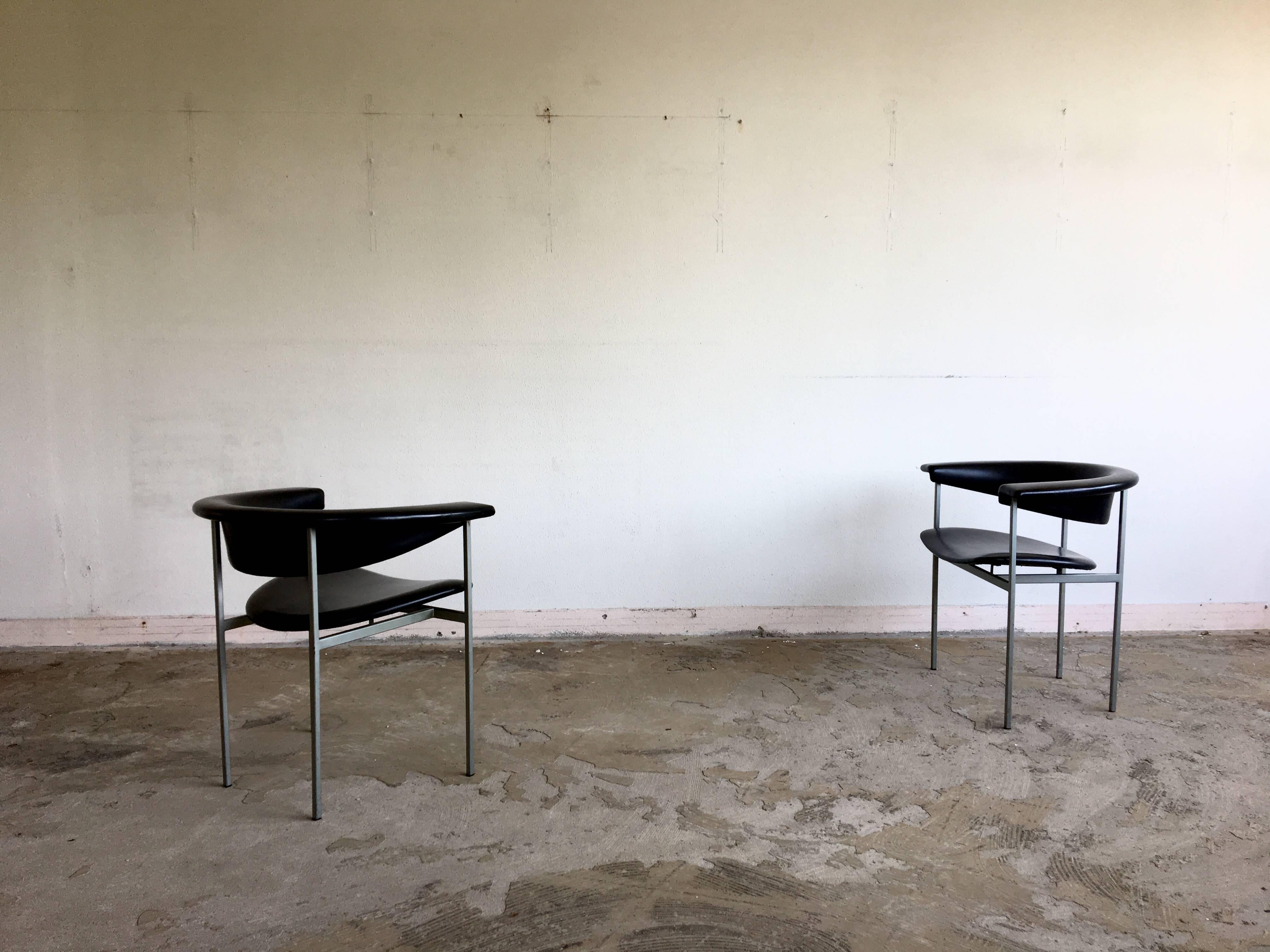 Rudolf Wolf, paire de fauteuils en métal noir au design hollandais, modèle Gamma, années 1960 en vente 7