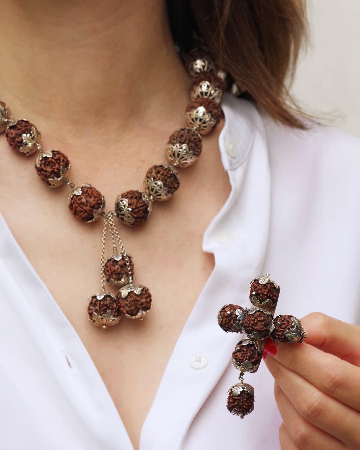 Rudraksha silver set, necklace, bracelets, earring, brooch from 1950's India For Sale 6
