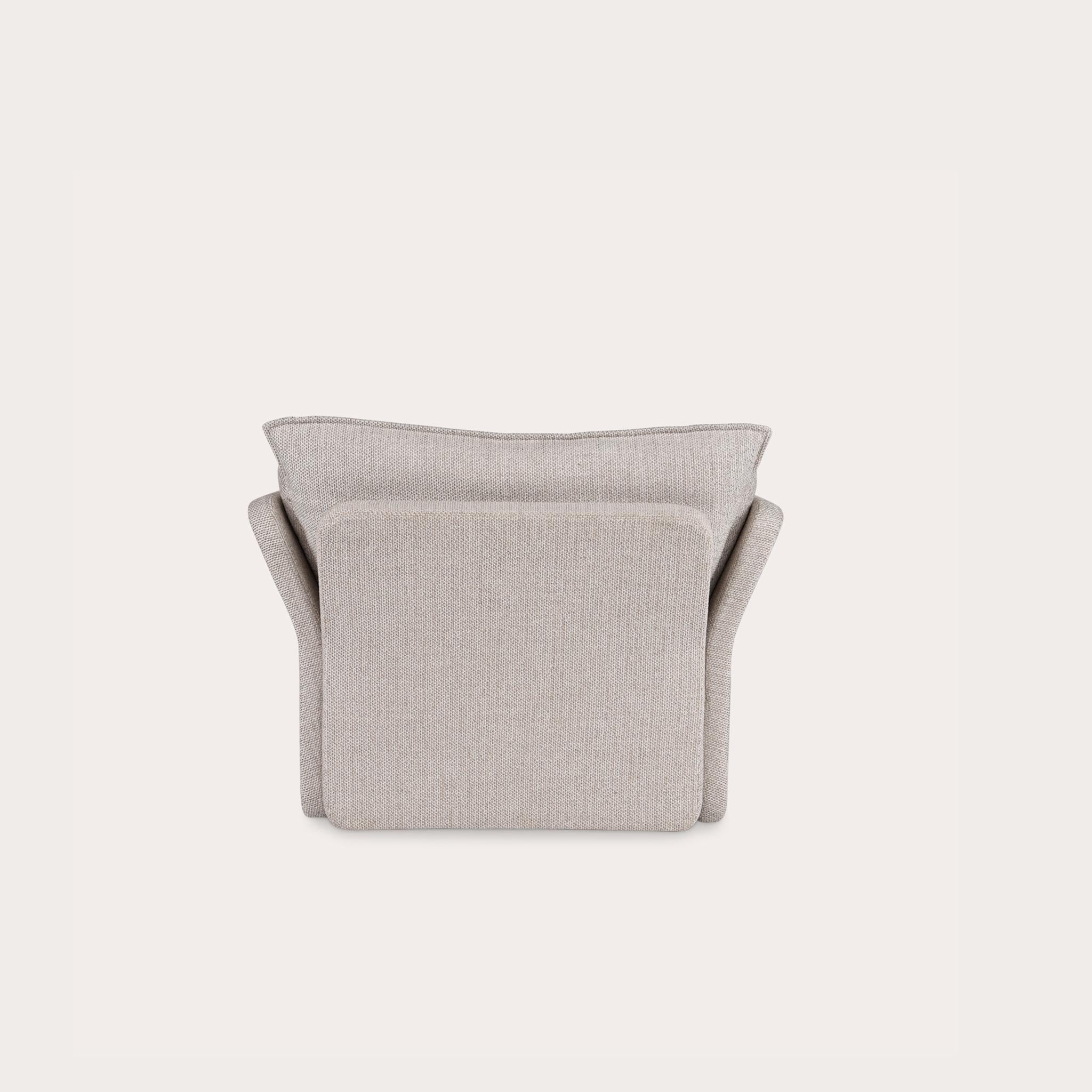 Rue de Babylone Arm Chair by Christophe Delcourt In New Condition For Sale In Toronto, ON