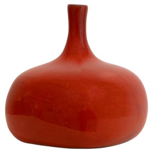 Vase rouge de collection Jacques et Dani RUELLAND en vente