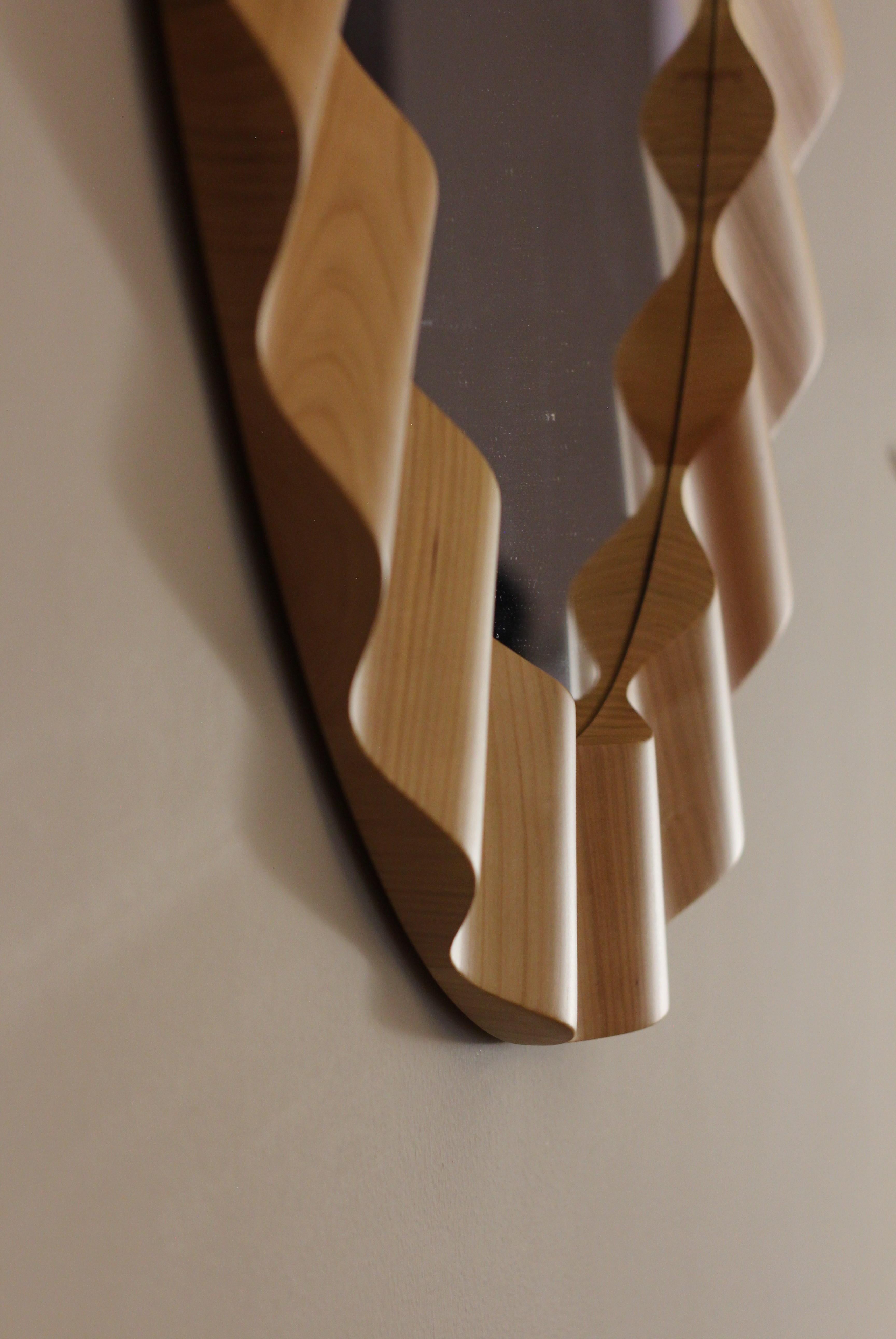 Ciliegio Ruffles Cherry Wood Mirror by Studio TOOJ in vendita