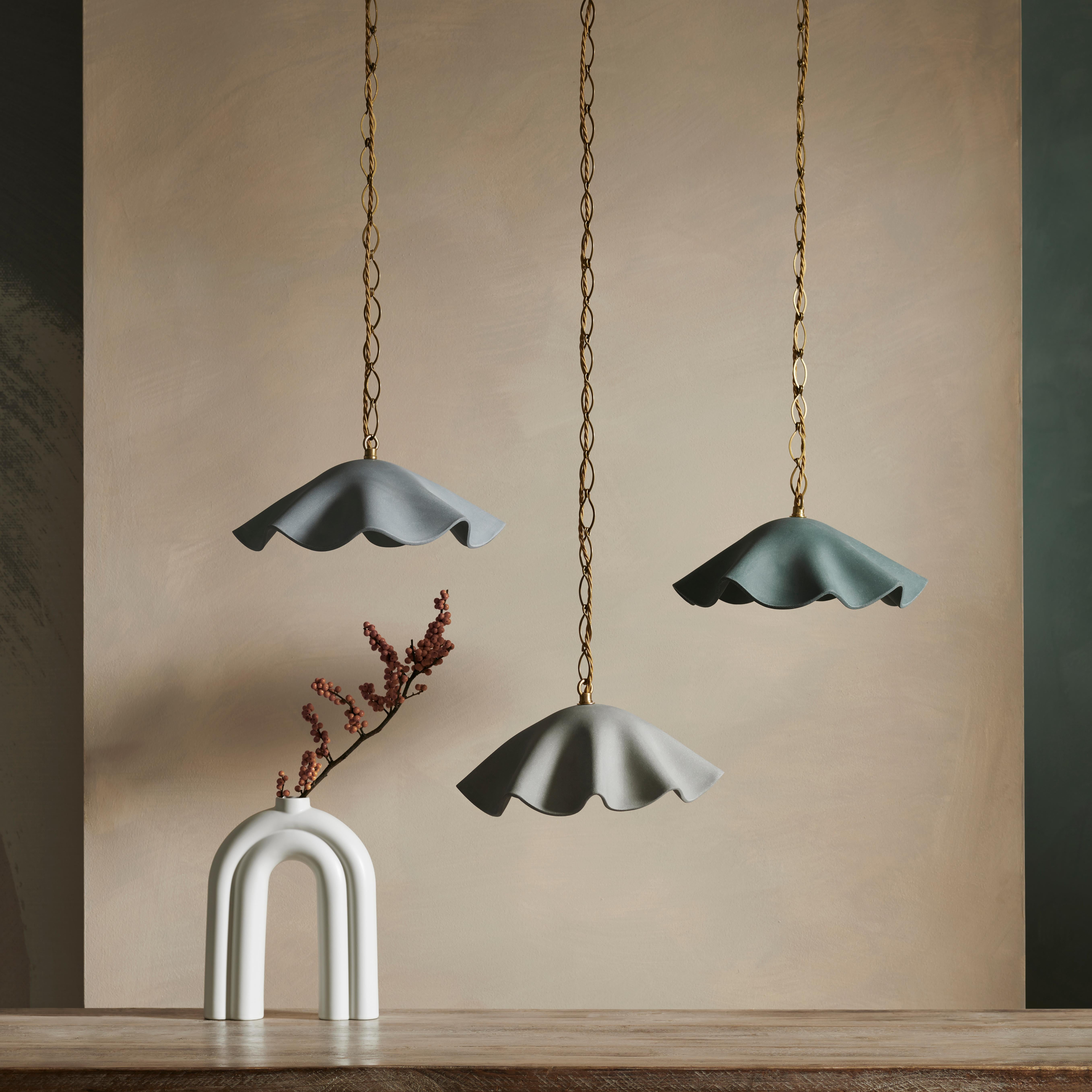 Our Rufilini Pendant – undulating ceramic lights handcrafted with utmost care. Available in two different sizes and an array of stunning colours, the Rufilini is perfect for illuminating your dining table or enhancing your kitchen island area. The