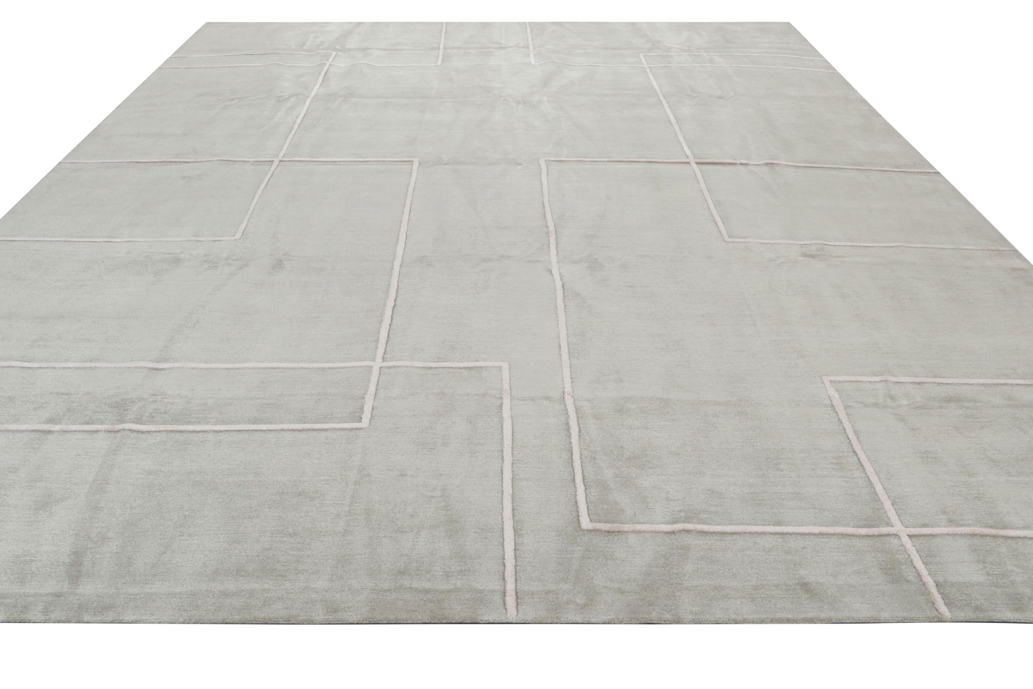 Annodato a mano Tappeto personalizzato Rug & Kilim in grigio con motivo geometrico bianco in vendita
