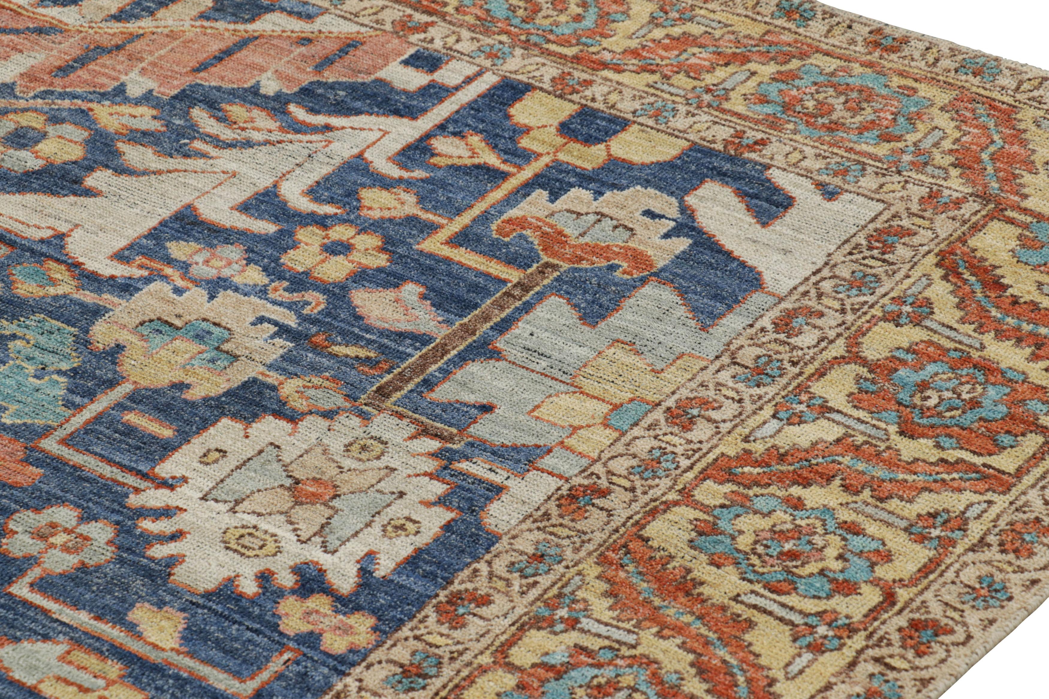 Alfombra persa Bakshaish de Rug & Kilim en azul marino con motivos florales Indio en venta