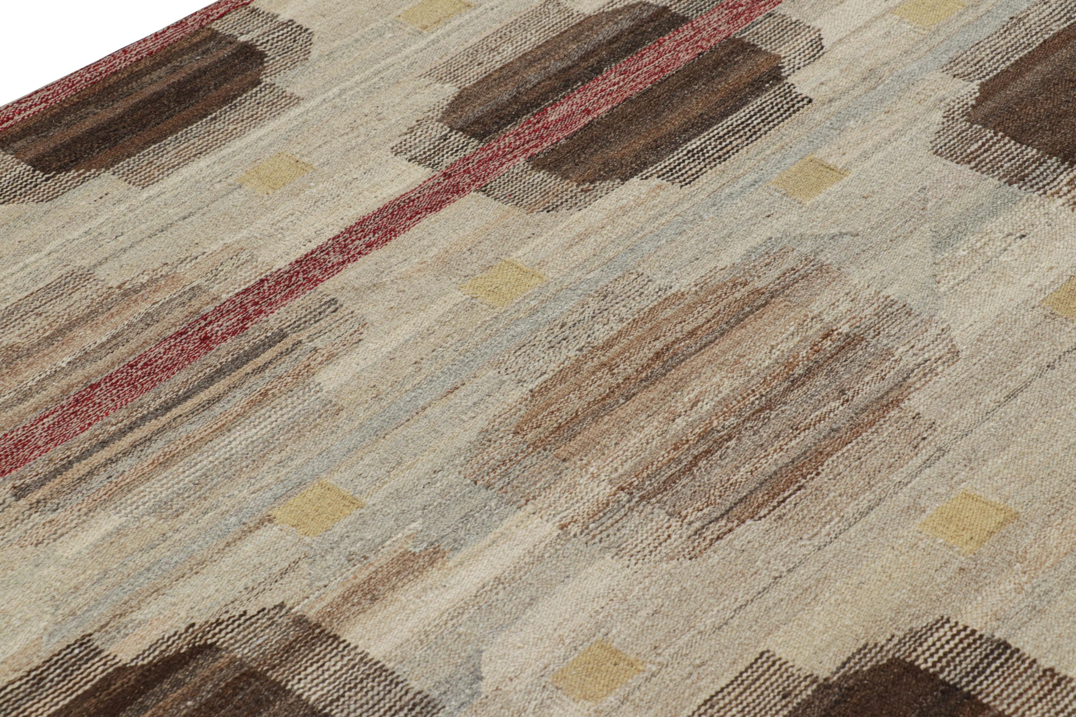 Rug & Kilim’s Scandinavian Rug in Beige-Cream with Geometric Pattern In New Condition For Sale In Long Island City, NY